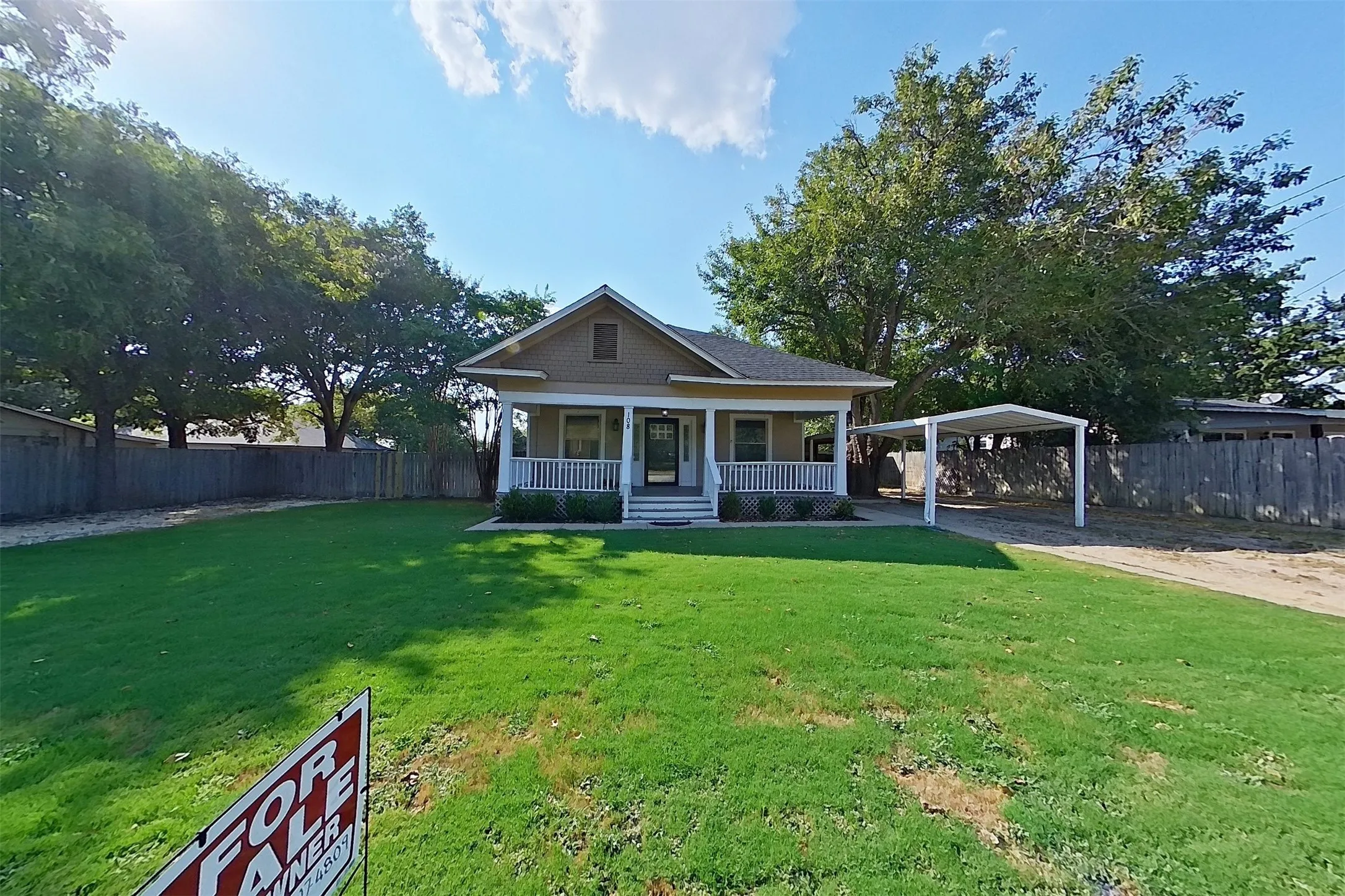 Single Family Residence For Sale in Johnson County , 108 S 2nd Street, Godley, Texas 76044, 3 Bedroom, 2 Bathroom, Garage spaces, 1,826 Sqft, built in 0, mls#21383001, Real Estate Agent in Godley, Homes For Sale in Johnson county, Homes For Sale in Godley, Realtor in Godley Texas, Real Estate Brokerage Independent Realty Texas, Luminita Cordes Realtor