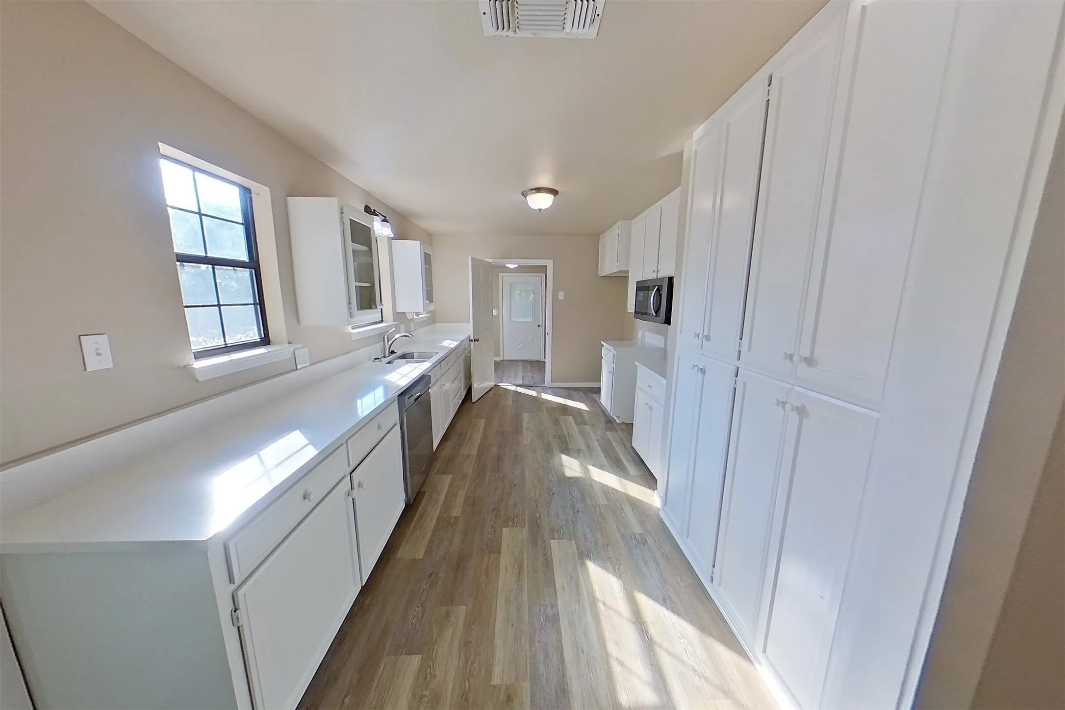 Single Family Residence For Sale in Johnson County , 108 S 2nd Street, Godley, Texas 76044, 3 Bedroom, 2 Bathroom, Garage spaces, 1,826 Sqft, built in 0, mls#21383001, Real Estate Agent in Godley, Homes For Sale in Johnson county, Homes For Sale in Godley, Realtor in Godley Texas, Real Estate Brokerage Independent Realty Texas, Luminita Cordes Realtor