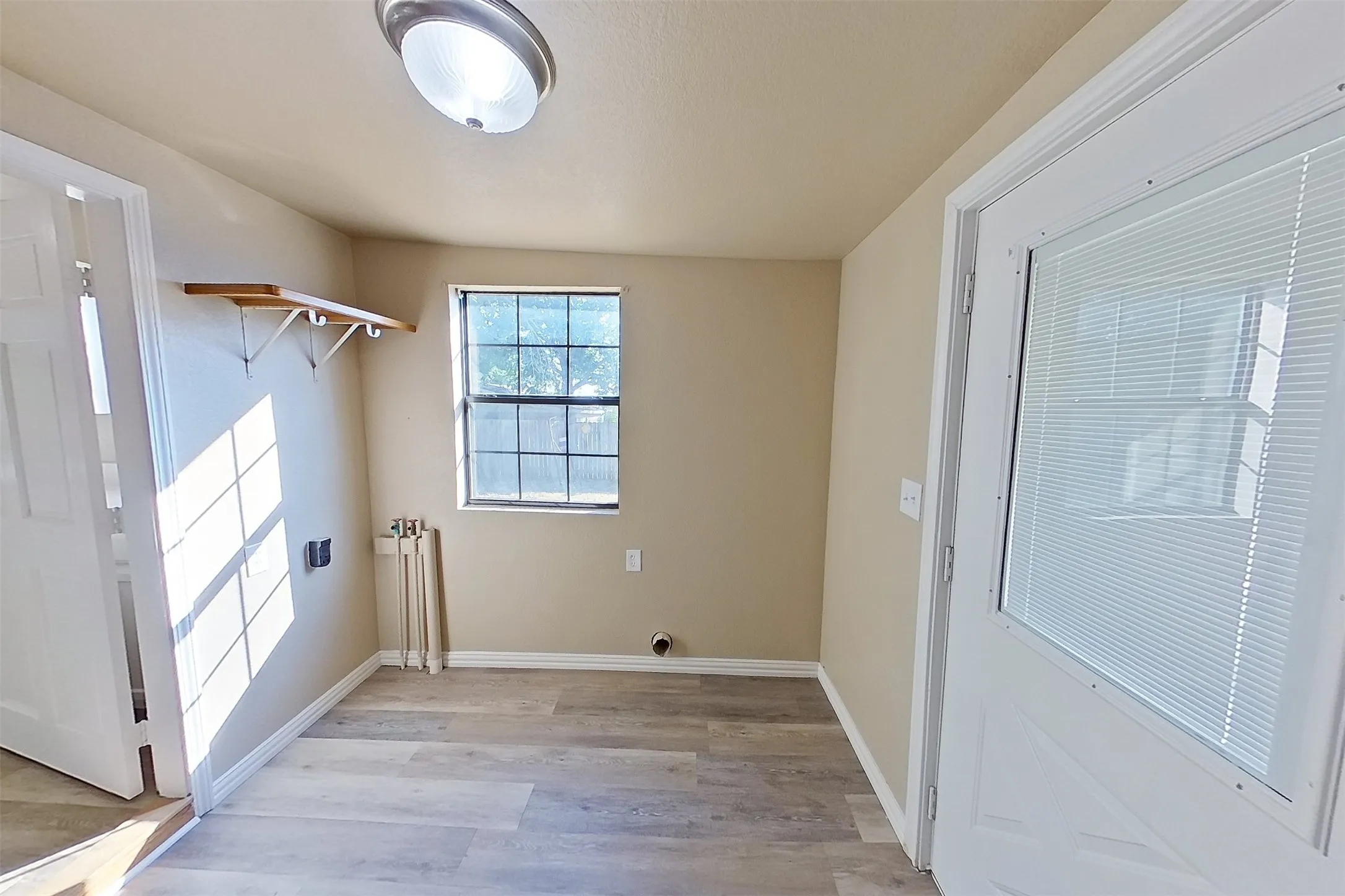 Single Family Residence For Sale in Johnson County , 108 S 2nd Street, Godley, Texas 76044, 3 Bedroom, 2 Bathroom, Garage spaces, 1,826 Sqft, built in 0, mls#21383001, Real Estate Agent in Godley, Homes For Sale in Johnson county, Homes For Sale in Godley, Realtor in Godley Texas, Real Estate Brokerage Independent Realty Texas, Luminita Cordes Realtor