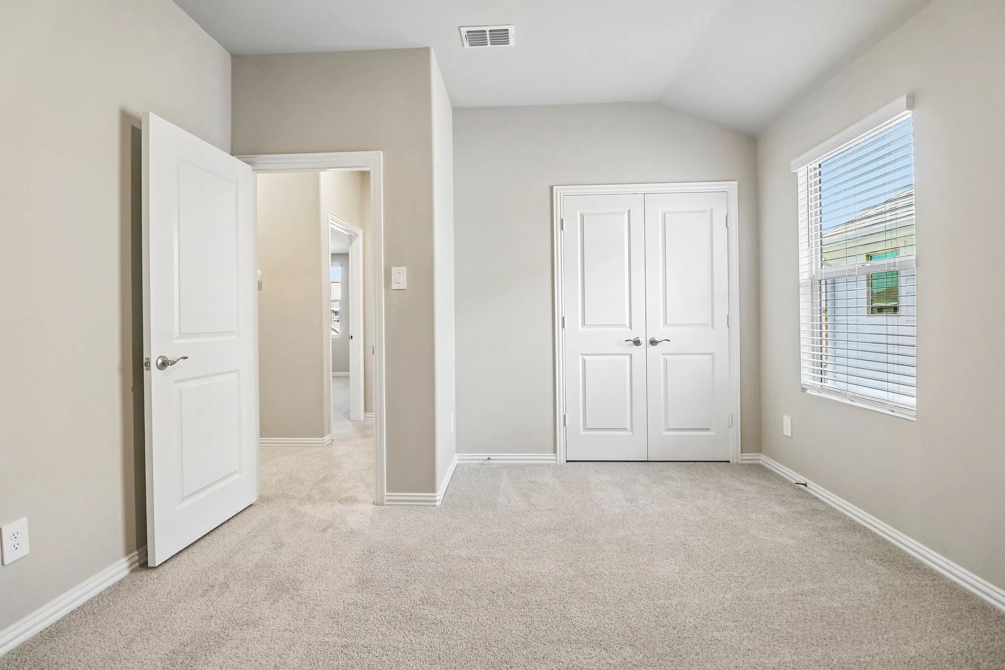 Photo is not of the actual home, but is an inspirational photo of builder’s model home and may depict options, furnishings, and/or decorator features that are not included.