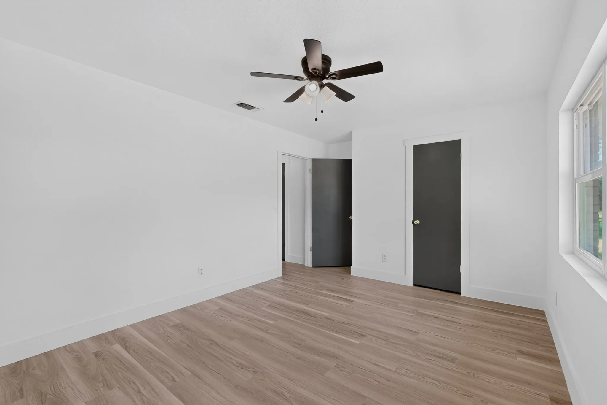 Single Family Residence For Sale in Collin County , 2224 Westlake Drive, Plano, Texas 75075, 4 Bedroom, 3 Bathroom, 2 Garage spaces, 1,846 Sqft, built in 1968, mls#21382199, Real Estate Agent in Plano, Homes For Sale in Collin county, Homes For Sale in Plano, Realtor in Plano Texas, Real Estate Brokerage Independent Realty Texas, Luminita Cordes Realtor
