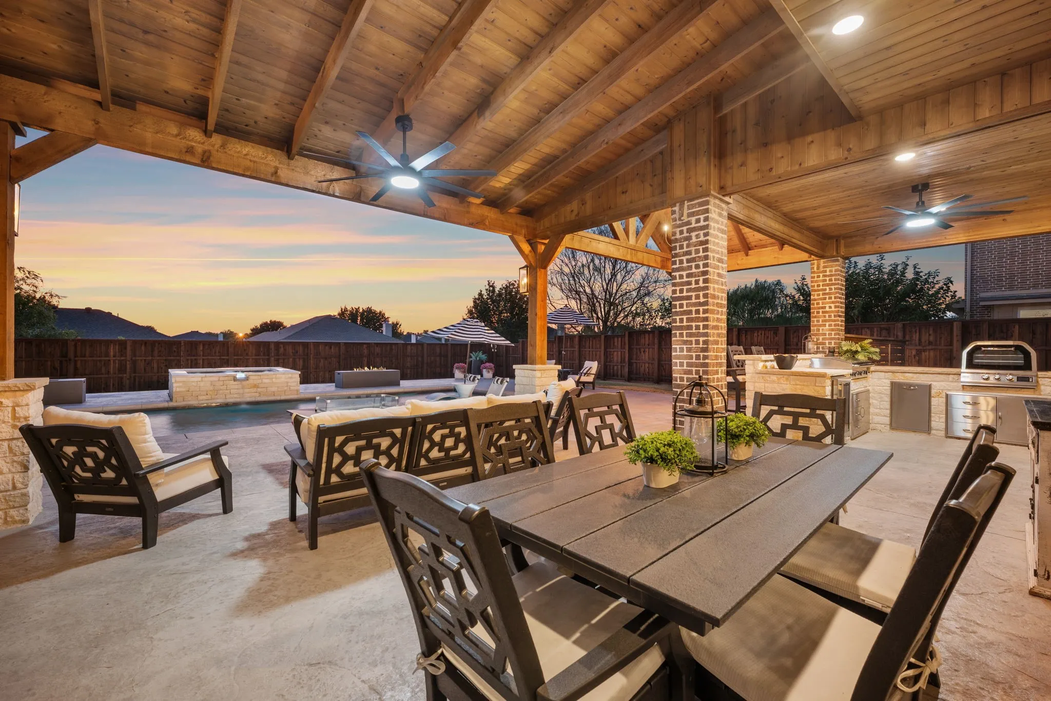 Single Family Residence For Sale in Collin County , 1102 Hidden Oaks Drive, Wylie, Texas 75098, 4 Bedroom, 4 Bathroom, 2 Garage spaces, 3,782 Sqft, built in 2015, mls#21381437, Real Estate Agent in Wylie, Homes For Sale in Collin county, Homes For Sale in Wylie, Realtor in Wylie Texas, Real Estate Brokerage Independent Realty Texas, Luminita Cordes Realtor