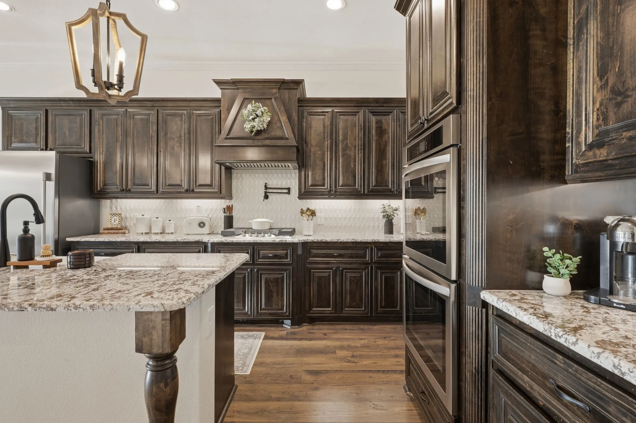 Single Family Residence For Sale in Collin County , 1102 Hidden Oaks Drive, Wylie, Texas 75098, 4 Bedroom, 4 Bathroom, 2 Garage spaces, 3,782 Sqft, built in 2015, mls#21381437, Real Estate Agent in Wylie, Homes For Sale in Collin county, Homes For Sale in Wylie, Realtor in Wylie Texas, Real Estate Brokerage Independent Realty Texas, Luminita Cordes Realtor
