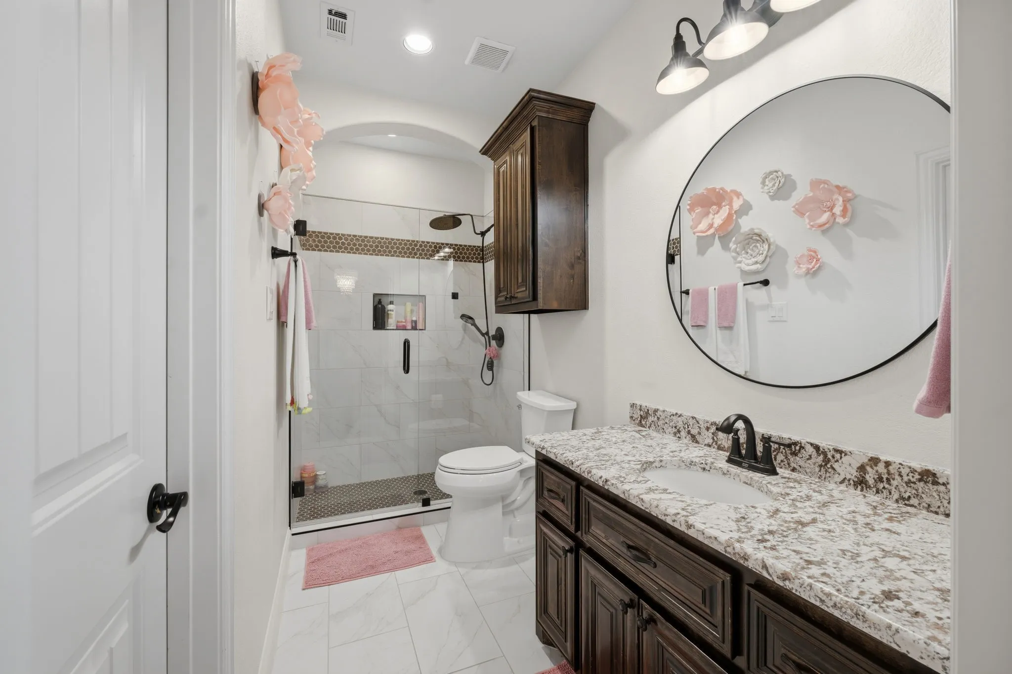 Single Family Residence For Sale in Collin County , 1102 Hidden Oaks Drive, Wylie, Texas 75098, 4 Bedroom, 4 Bathroom, 2 Garage spaces, 3,782 Sqft, built in 2015, mls#21381437, Real Estate Agent in Wylie, Homes For Sale in Collin county, Homes For Sale in Wylie, Realtor in Wylie Texas, Real Estate Brokerage Independent Realty Texas, Luminita Cordes Realtor