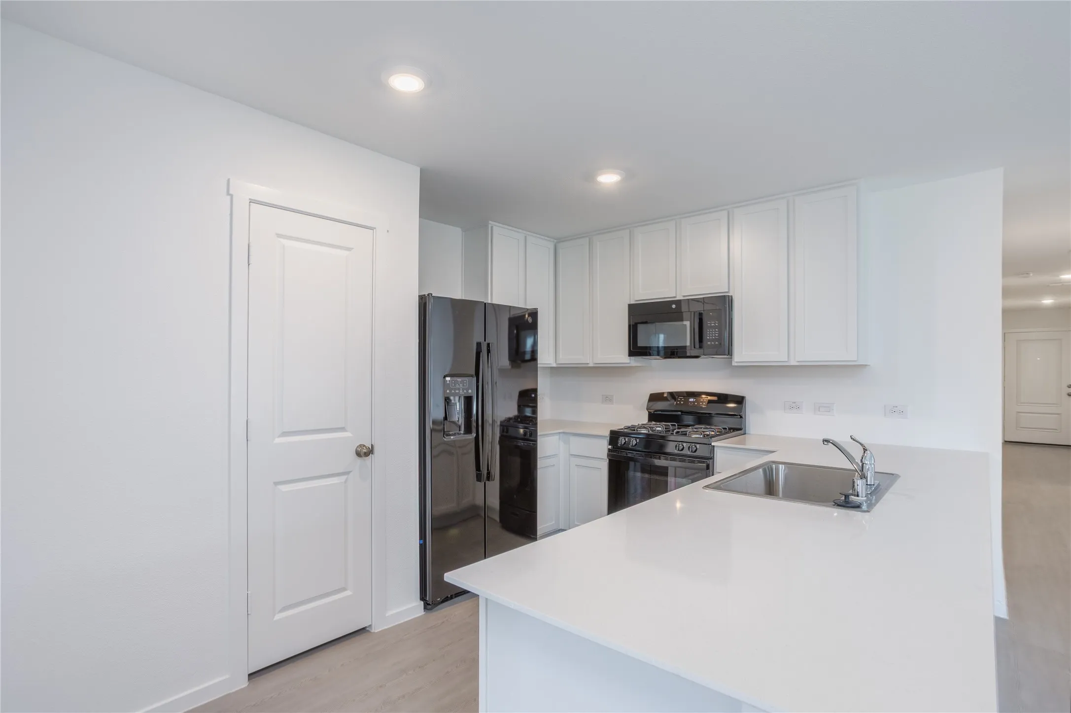Single Family Residence For Rent in Collin County , 727 Ginkgo Way, Princeton, Texas 75407, 4 Bedroom, 2 Bathroom, 2 Garage spaces, 1,667 Sqft, built in 2025, mls#21383570, Real Estate Agent in Princeton, Homes For Rent in Collin county, Homes For Rent in Princeton, Realtor in Princeton Texas, Real Estate Brokerage Independent Realty Texas, Luminita Cordes Realtor