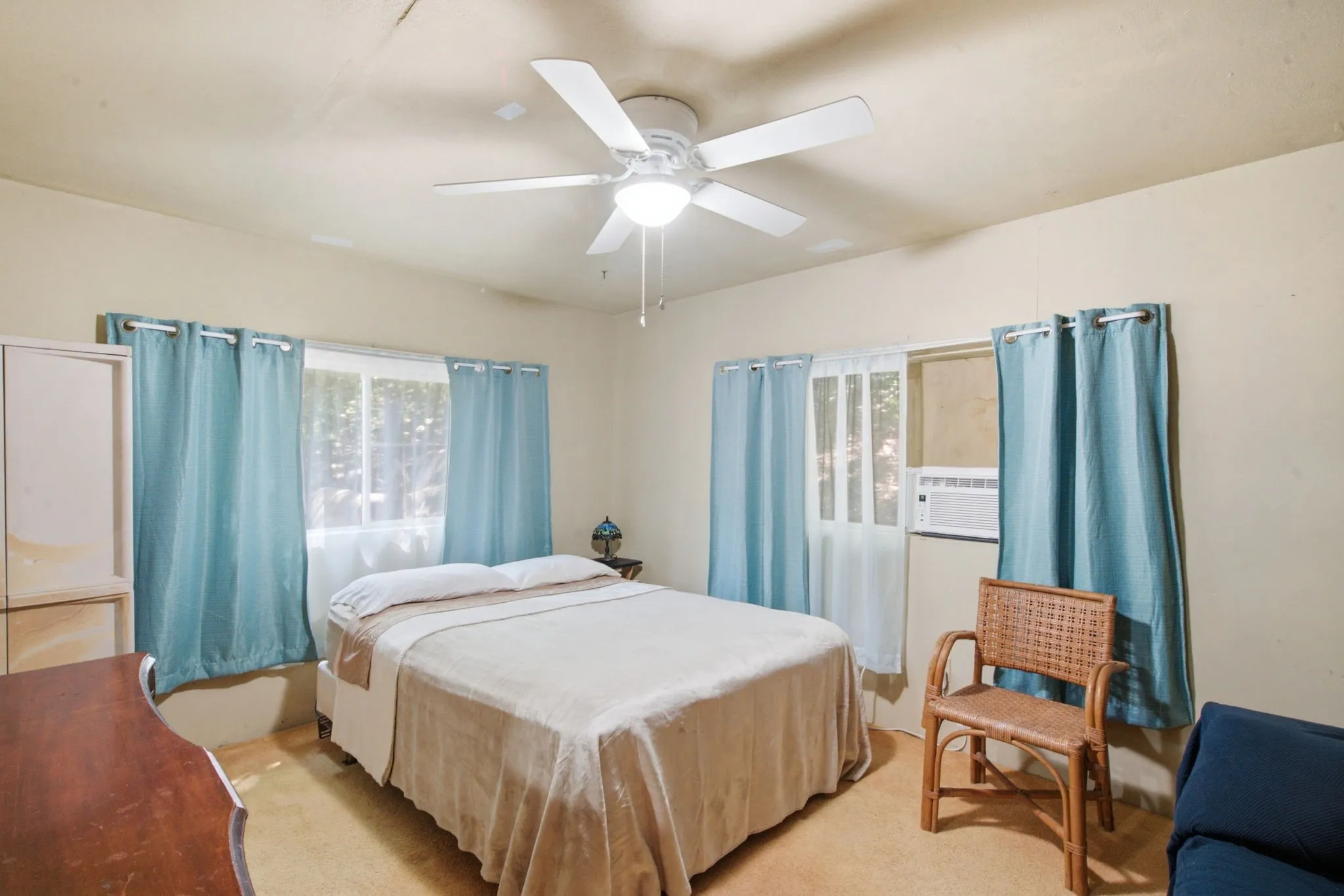 Single Family Residence For Sale in Hood County , 8704 Frontier Court, Granbury, Texas 76048, 2 Bedroom, 1 Bathroom, Garage spaces, 1,140 Sqft, built in 1975, mls#21382660, Real Estate Agent in Granbury, Homes For Sale in Hood county, Homes For Sale in Granbury, Realtor in Granbury Texas, Real Estate Brokerage Independent Realty Texas, Luminita Cordes Realtor