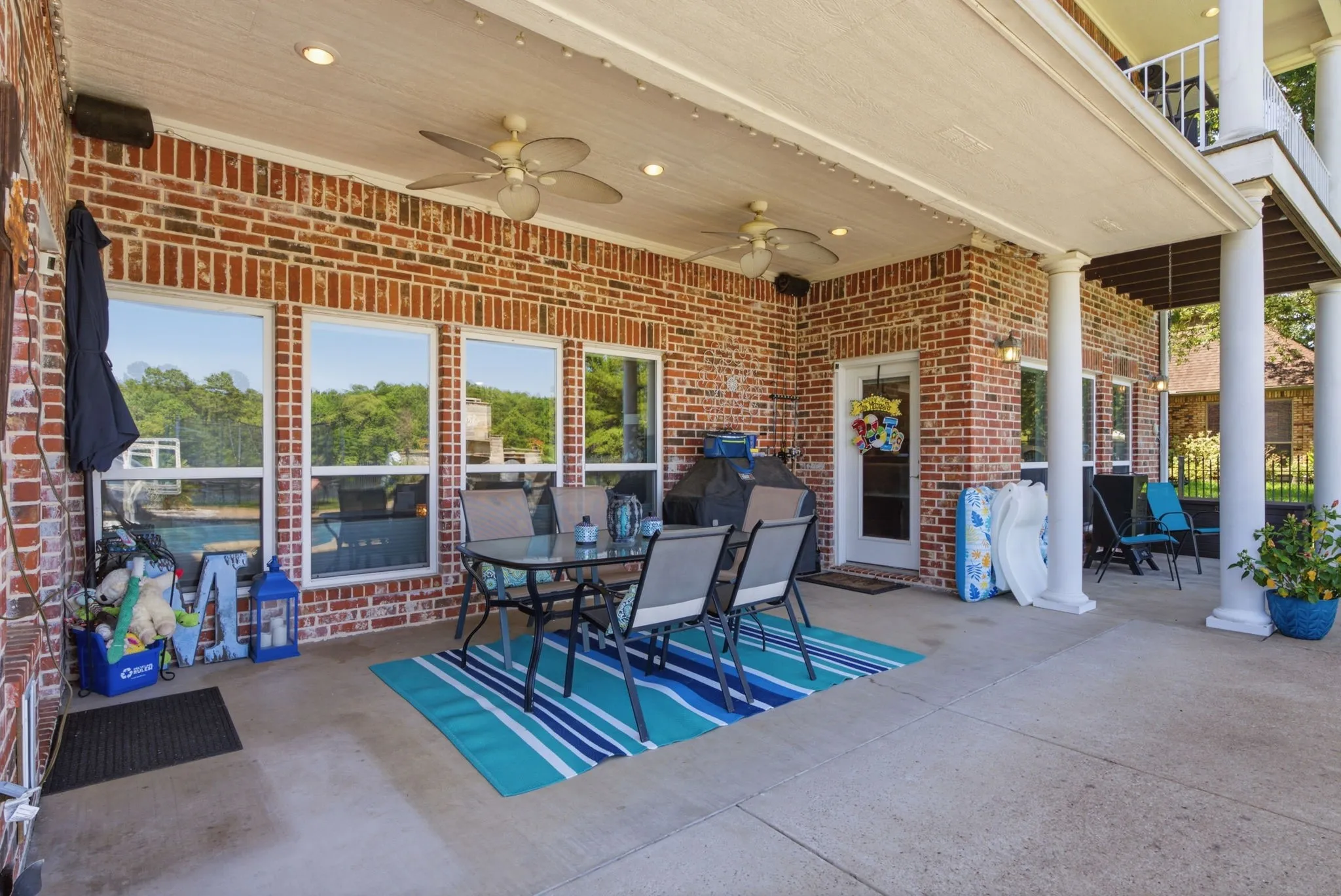 Single Family Residence For Sale in Smith County , 10936 Deer Creek Drive, Tyler, Texas 75707, 4 Bedroom, 4 Bathroom, 2 Garage spaces, 3,912 Sqft, built in 2002, mls#21383658, Real Estate Agent in Tyler, Homes For Sale in Smith county, Homes For Sale in Tyler, Realtor in Tyler Texas, Real Estate Brokerage Independent Realty Texas, Luminita Cordes Realtor
