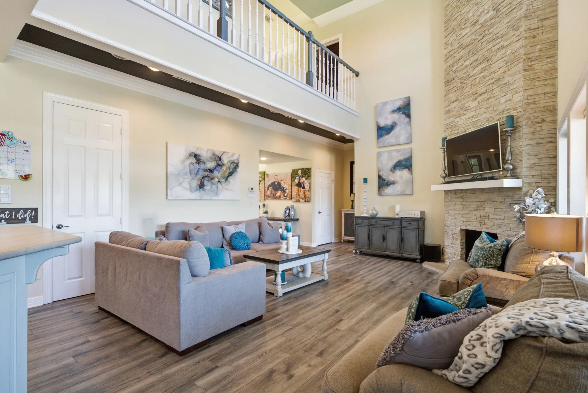 Single Family Residence For Sale in Smith County , 10936 Deer Creek Drive, Tyler, Texas 75707, 4 Bedroom, 4 Bathroom, 2 Garage spaces, 3,912 Sqft, built in 2002, mls#21383658, Real Estate Agent in Tyler, Homes For Sale in Smith county, Homes For Sale in Tyler, Realtor in Tyler Texas, Real Estate Brokerage Independent Realty Texas, Luminita Cordes Realtor