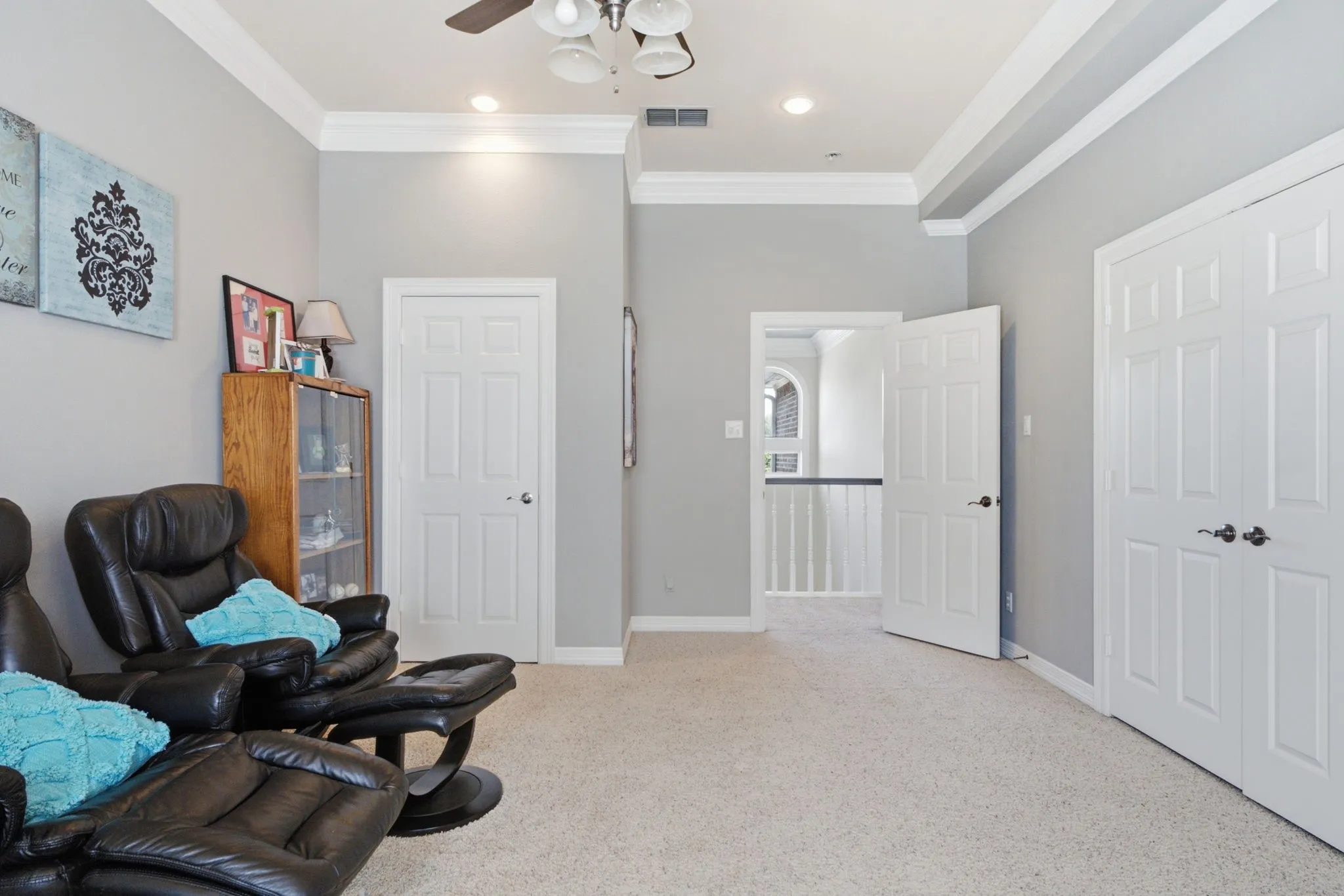 Single Family Residence For Sale in Smith County , 10936 Deer Creek Drive, Tyler, Texas 75707, 4 Bedroom, 4 Bathroom, 2 Garage spaces, 3,912 Sqft, built in 2002, mls#21383658, Real Estate Agent in Tyler, Homes For Sale in Smith county, Homes For Sale in Tyler, Realtor in Tyler Texas, Real Estate Brokerage Independent Realty Texas, Luminita Cordes Realtor