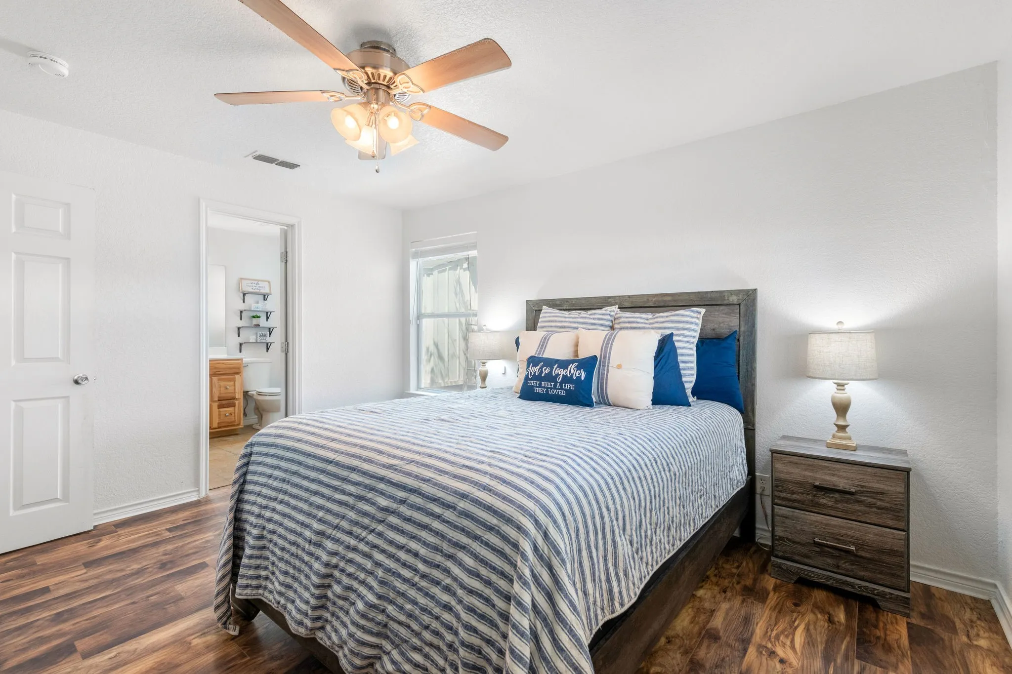 Single Family Residence For Sale in Eastland County , 969 N Shore Drive, Cisco, Texas 76437, 3 Bedroom, 2 Bathroom, Garage spaces, 1,168 Sqft, built in 1945, mls#21383661, Real Estate Agent in Cisco, Homes For Sale in Eastland county, Homes For Sale in Cisco, Realtor in Cisco Texas, Real Estate Brokerage Independent Realty Texas, Luminita Cordes Realtor