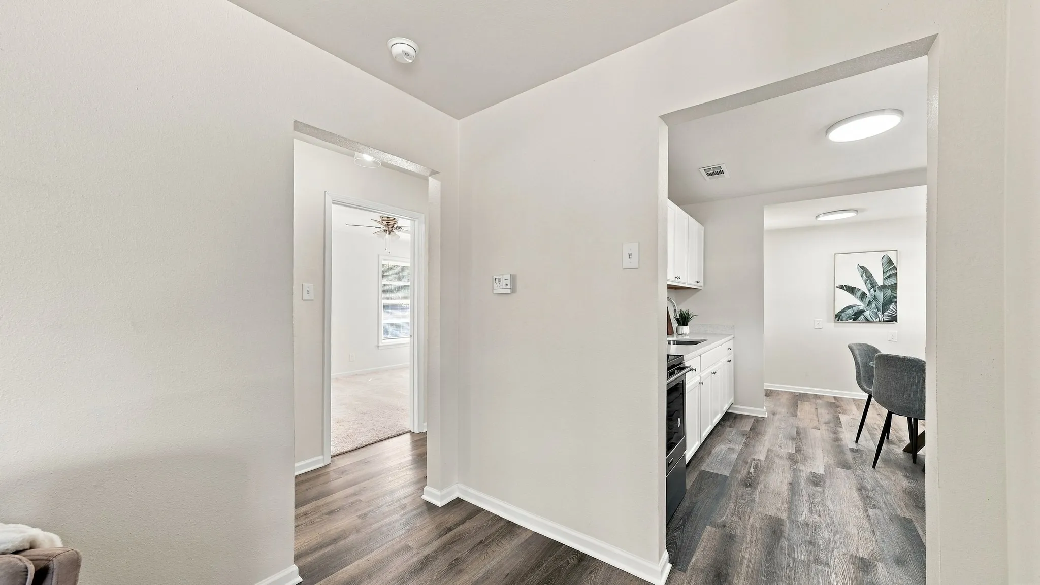 Single Family Residence For Sale in Tarrant County , 3728 Hardeman Street, Fort Worth, Texas 76119, 2 Bedroom, 1 Bathroom, 1 Garage spaces, 841 Sqft, built in 1952, mls#21383663, Real Estate Agent in Fort Worth, Homes For Sale in Tarrant county, Homes For Sale in Fort Worth, Realtor in Fort Worth Texas, Real Estate Brokerage Independent Realty Texas, Luminita Cordes Realtor