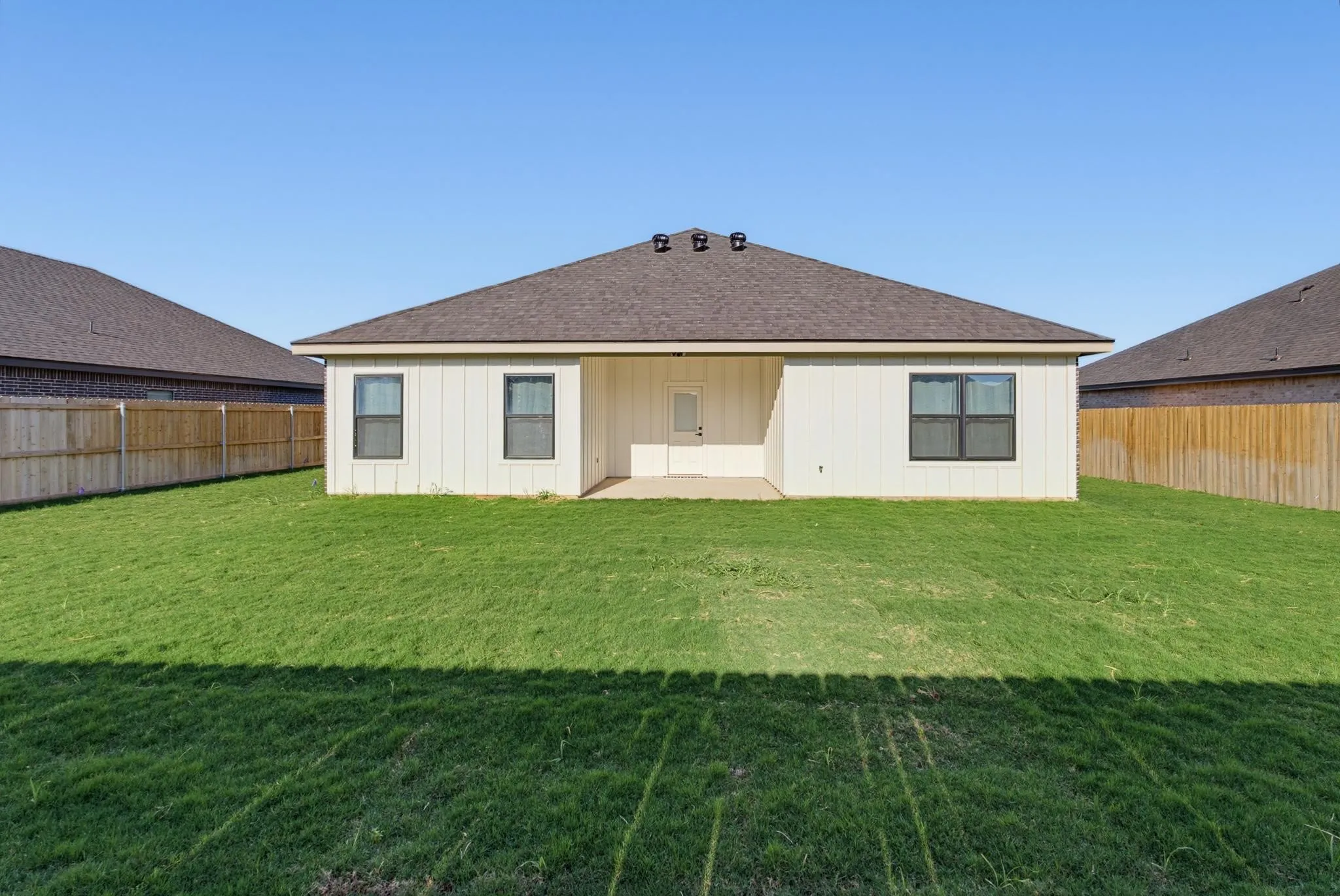 Single Family Residence For Rent in Taylor County , 7659 Lake Ridge Parkway, Abilene, Texas 79602, 3 Bedroom, 2 Bathroom, 2 Garage spaces, 1,650 Sqft, built in 2026, mls#21382036, Real Estate Agent in Abilene, Homes For Rent in Taylor county, Homes For Rent in Abilene, Realtor in Abilene Texas, Real Estate Brokerage Independent Realty Texas, Luminita Cordes Realtor