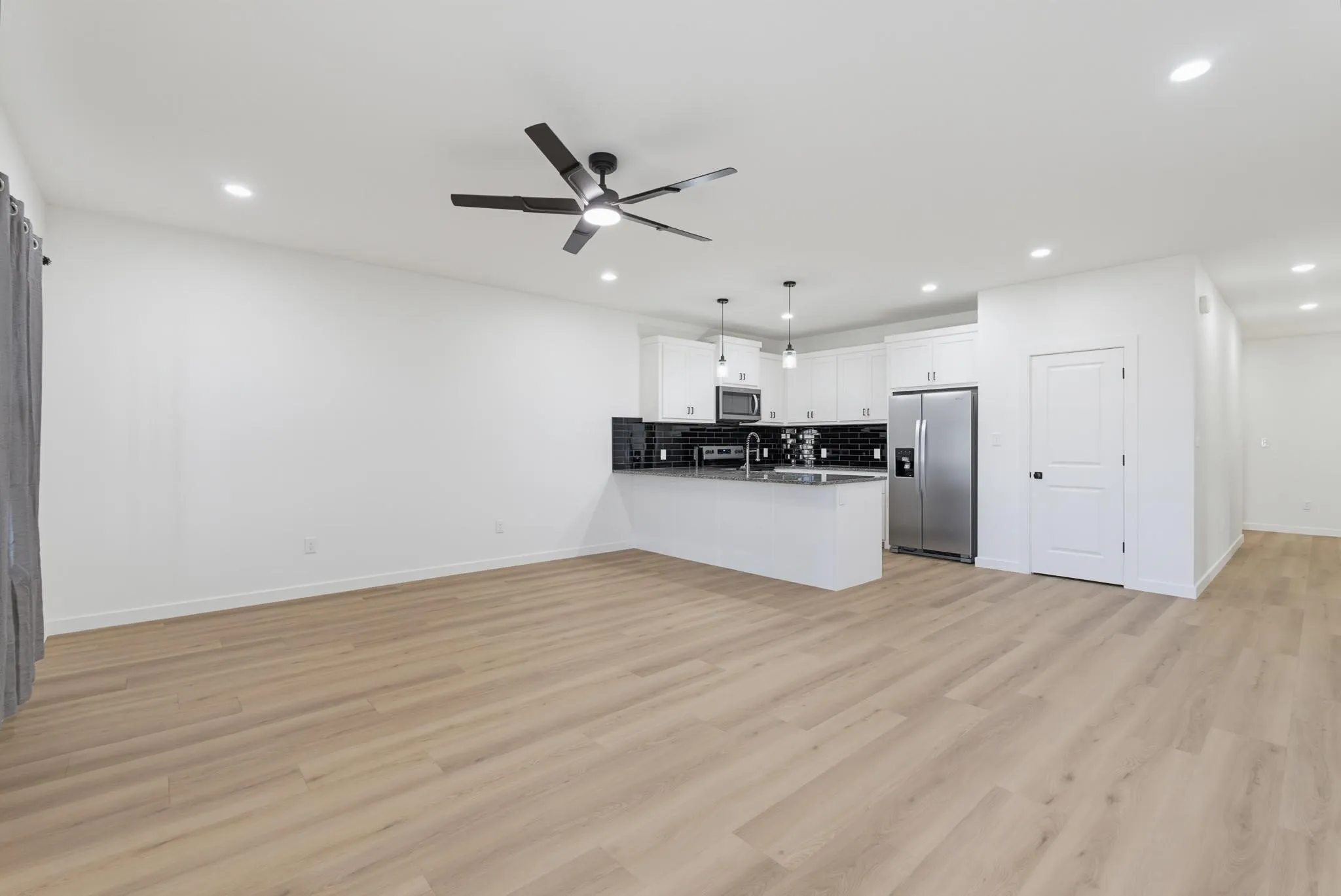 Single Family Residence For Rent in Taylor County , 7659 Lake Ridge Parkway, Abilene, Texas 79602, 3 Bedroom, 2 Bathroom, 2 Garage spaces, 1,650 Sqft, built in 2026, mls#21382036, Real Estate Agent in Abilene, Homes For Rent in Taylor county, Homes For Rent in Abilene, Realtor in Abilene Texas, Real Estate Brokerage Independent Realty Texas, Luminita Cordes Realtor
