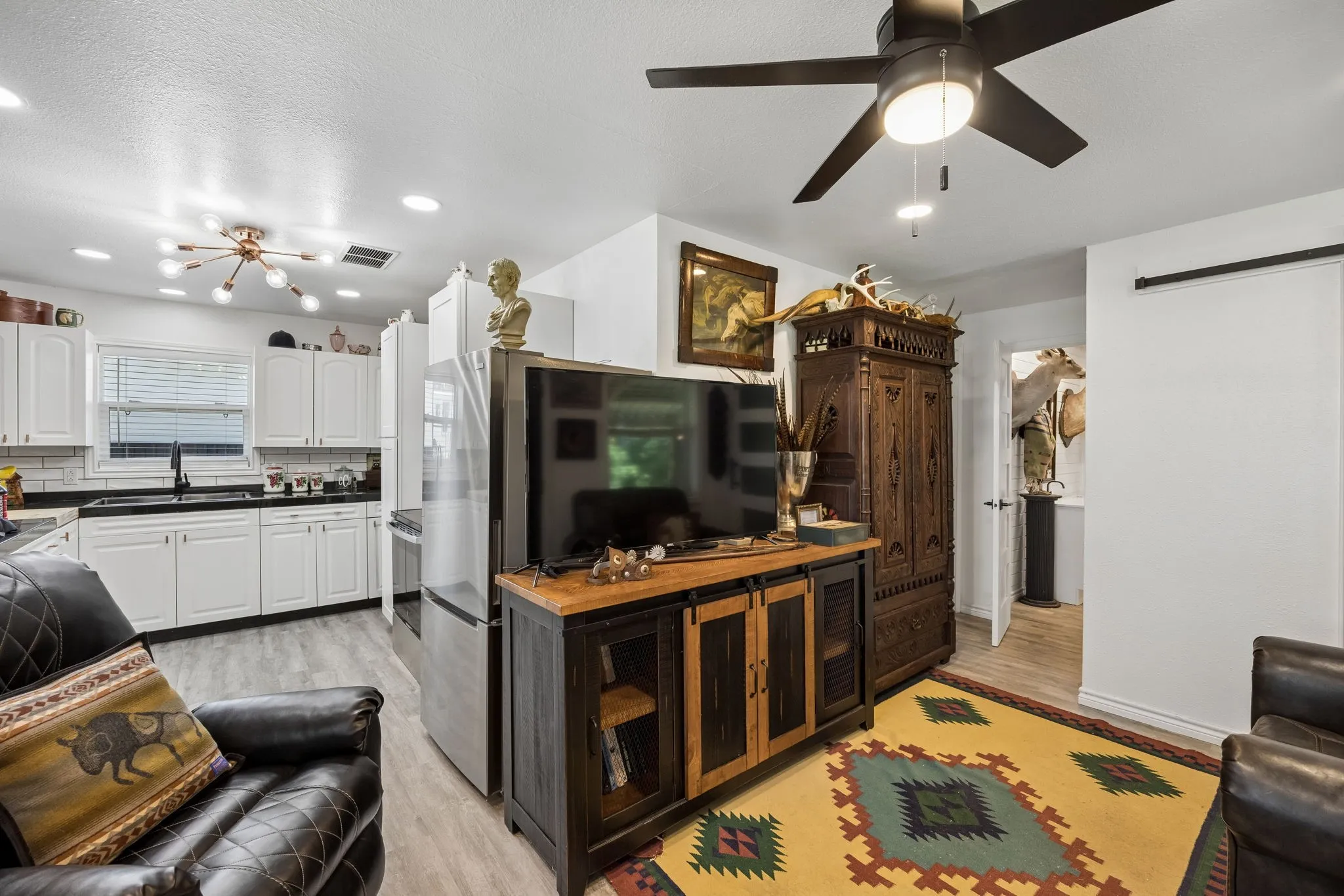 Farm For Rent in Grayson County , 111 Mitchell Road, Sherman, Texas 75090, 1 Bedroom, 1 Bathroom, Garage spaces, 672 Sqft, built in 2016, mls#21383664, Real Estate Agent in Sherman, Homes For Rent in Grayson county, Homes For Rent in Sherman, Realtor in Sherman Texas, Real Estate Brokerage Independent Realty Texas, Luminita Cordes Realtor
