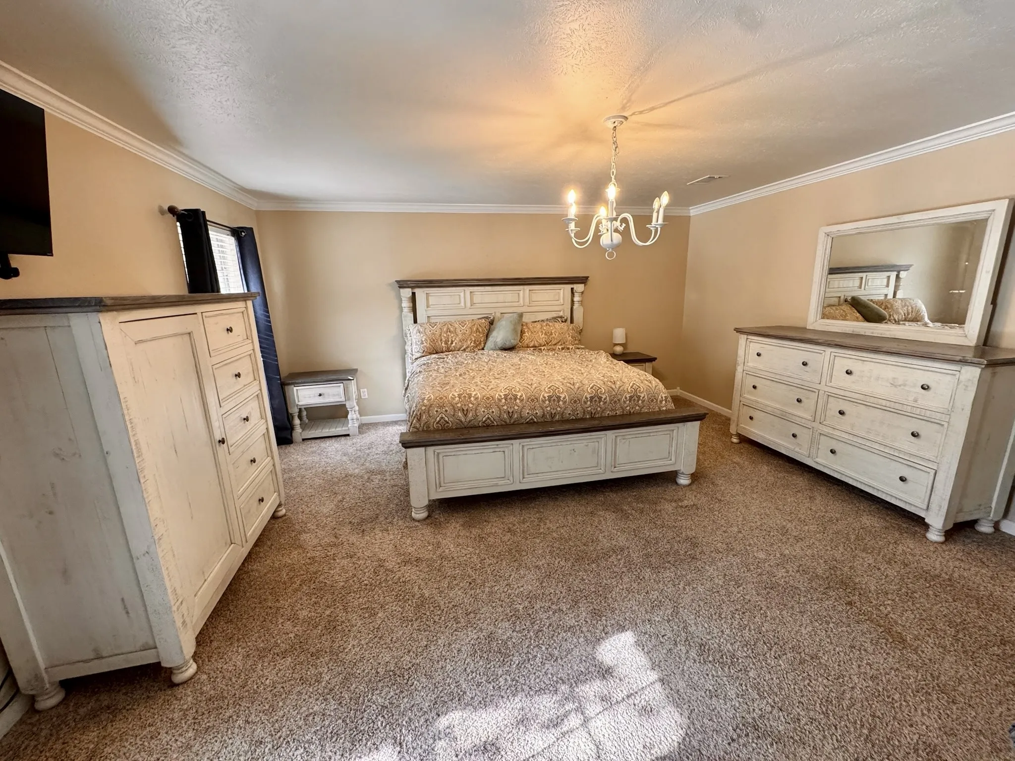 Primary bedroom with room for your furniture.