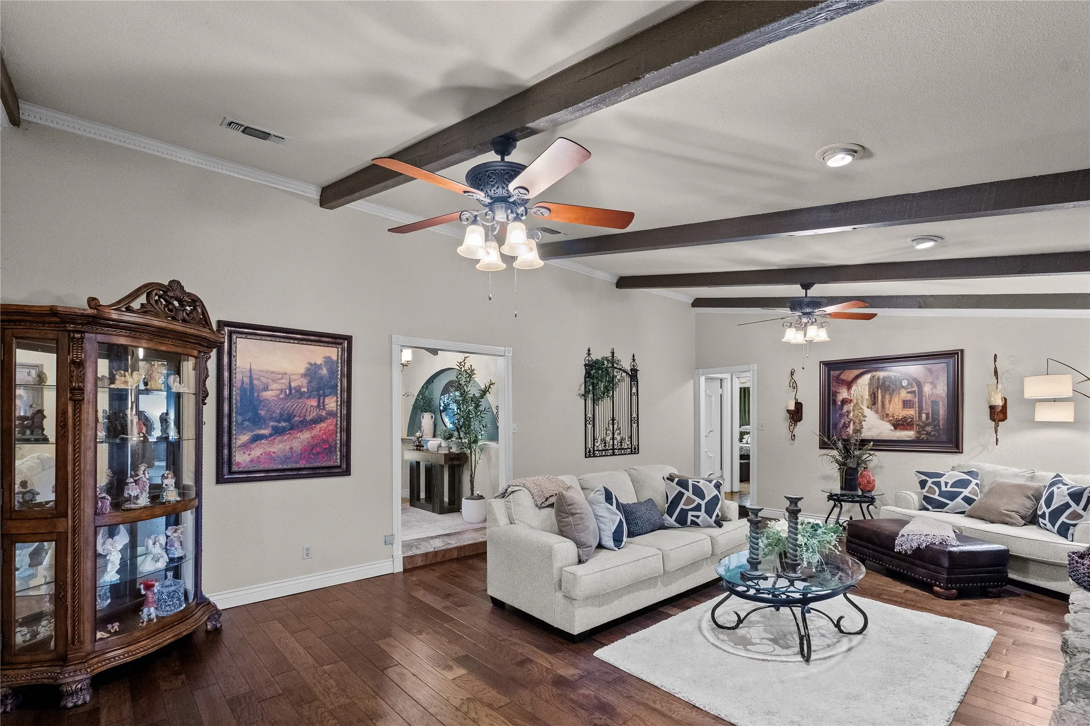 Single Family Residence For Sale in Hopkins County , 1625 Lakeshore Drive, Sulphur Springs, Texas 75482, 5 Bedroom, 3 Bathroom, 2 Garage spaces, 3,845 Sqft, built in 1971, mls#21382029, Real Estate Agent in Sulphur Springs, Homes For Sale in Hopkins county, Homes For Sale in Sulphur Springs, Realtor in Sulphur Springs Texas, Real Estate Brokerage Independent Realty Texas, Luminita Cordes Realtor