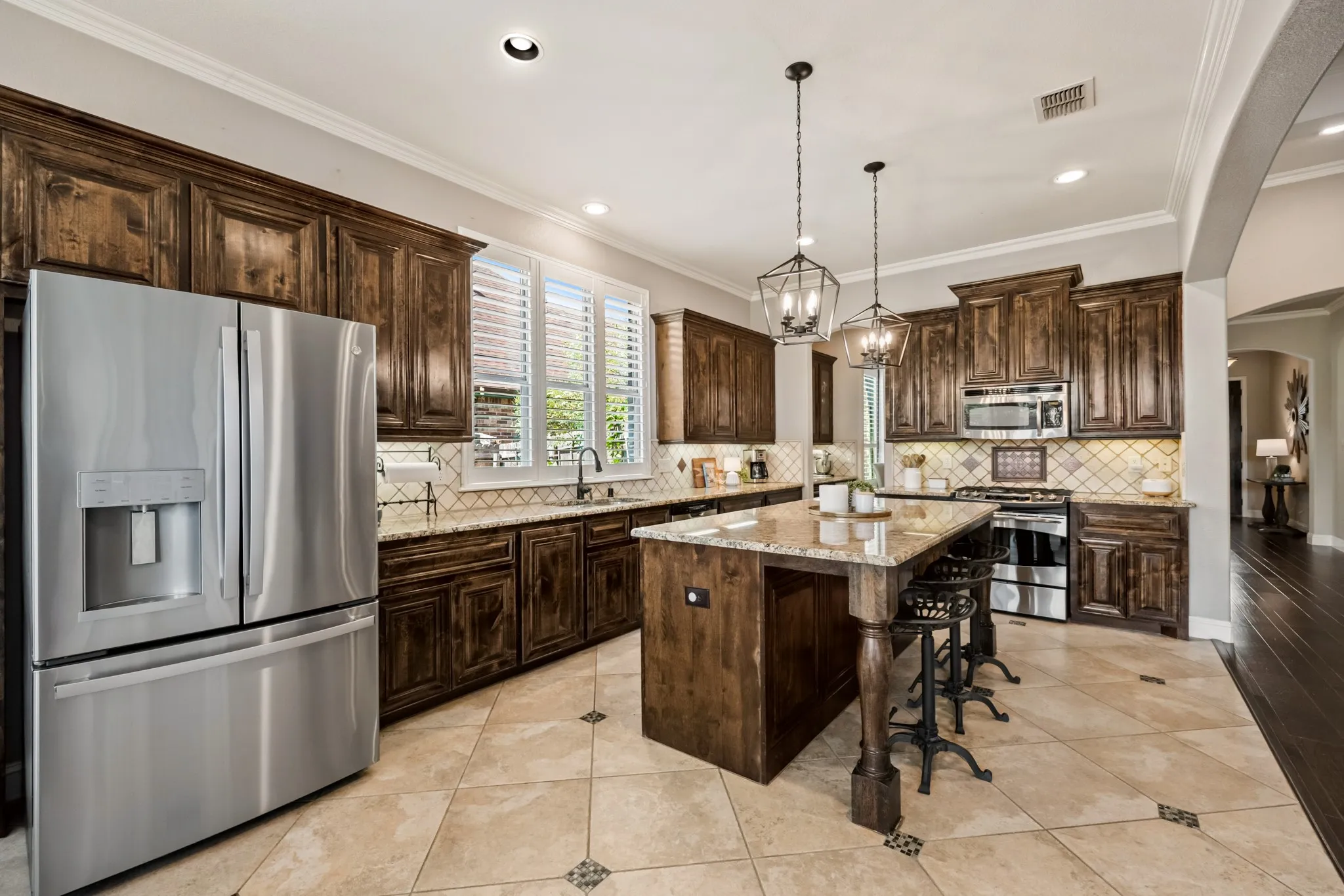 Single Family Residence For Sale in Rockwall County , 207 Charleston Lane, Fate, Texas 75189, 4 Bedroom, 4 Bathroom, 2 Garage spaces, 3,032 Sqft, built in 2012, mls#21382945, Real Estate Agent in Fate, Homes For Sale in Rockwall county, Homes For Sale in Fate, Realtor in Fate Texas, Real Estate Brokerage Independent Realty Texas, Luminita Cordes Realtor