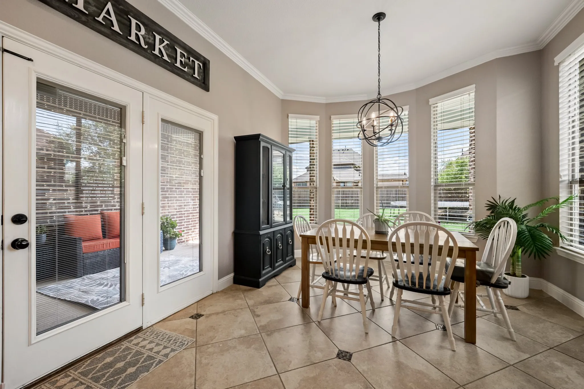 Single Family Residence For Sale in Rockwall County , 207 Charleston Lane, Fate, Texas 75189, 4 Bedroom, 4 Bathroom, 2 Garage spaces, 3,032 Sqft, built in 2012, mls#21382945, Real Estate Agent in Fate, Homes For Sale in Rockwall county, Homes For Sale in Fate, Realtor in Fate Texas, Real Estate Brokerage Independent Realty Texas, Luminita Cordes Realtor