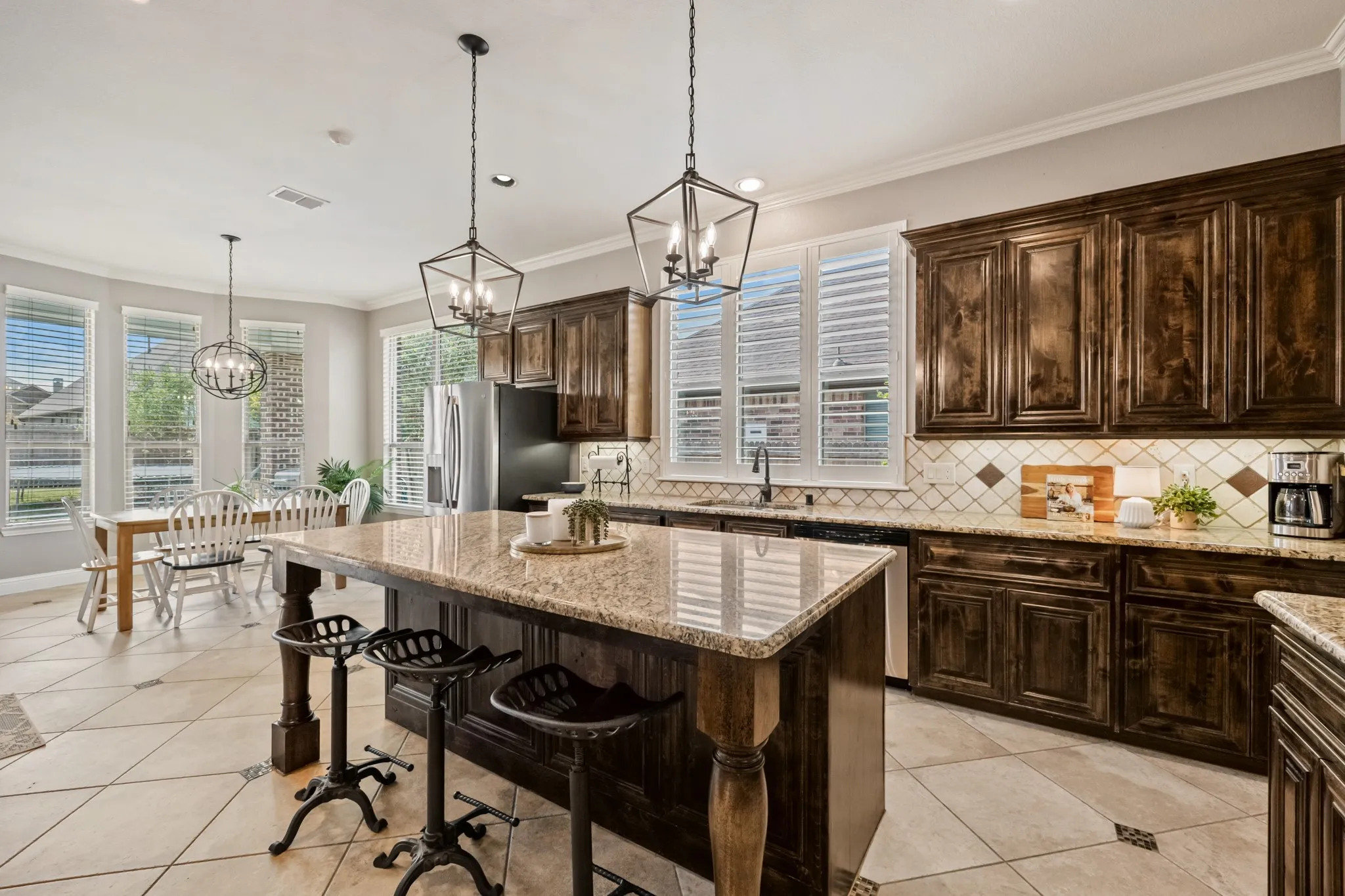Single Family Residence For Sale in Rockwall County , 207 Charleston Lane, Fate, Texas 75189, 4 Bedroom, 4 Bathroom, 2 Garage spaces, 3,032 Sqft, built in 2012, mls#21382945, Real Estate Agent in Fate, Homes For Sale in Rockwall county, Homes For Sale in Fate, Realtor in Fate Texas, Real Estate Brokerage Independent Realty Texas, Luminita Cordes Realtor