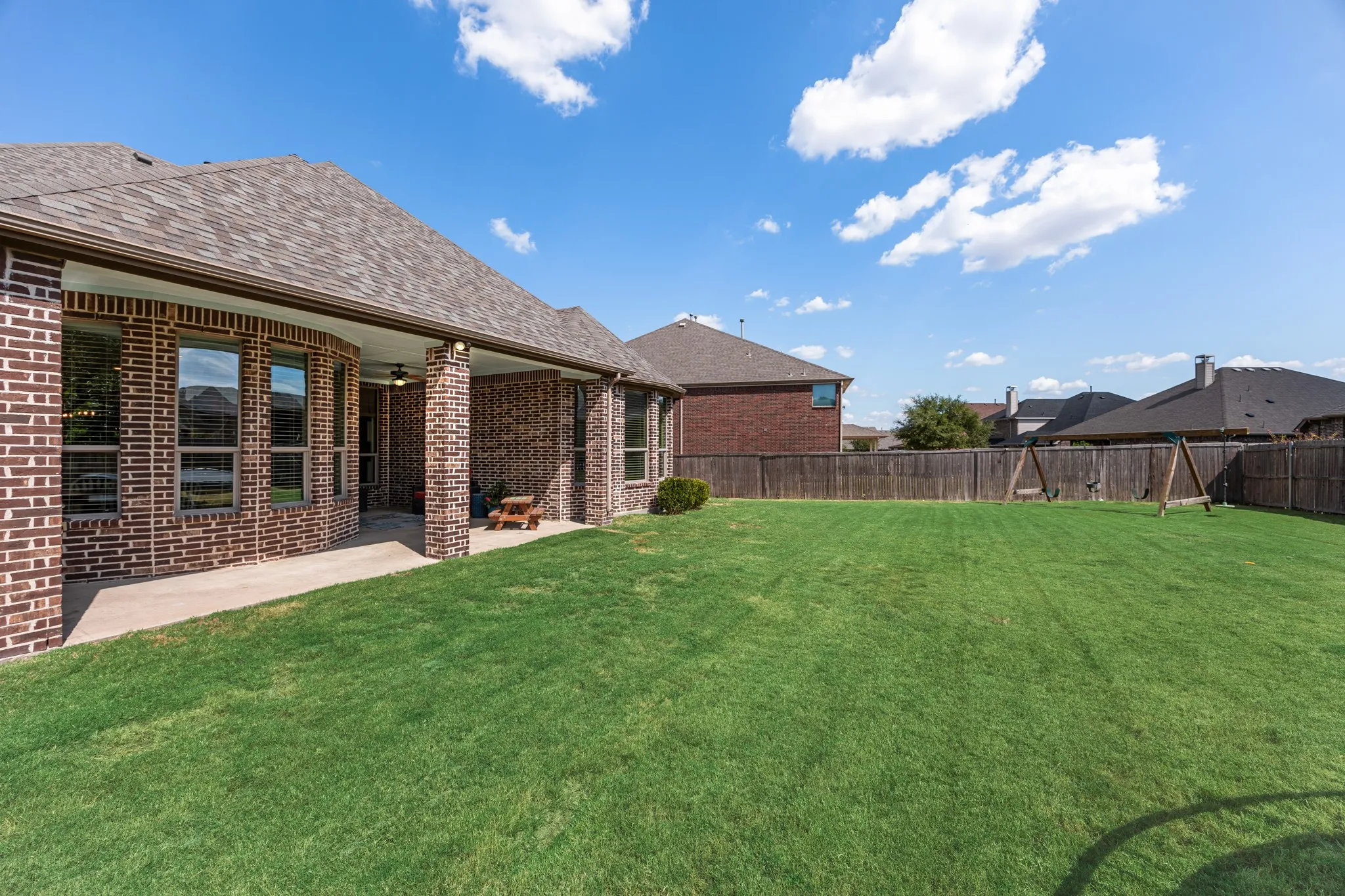 Single Family Residence For Sale in Rockwall County , 207 Charleston Lane, Fate, Texas 75189, 4 Bedroom, 4 Bathroom, 2 Garage spaces, 3,032 Sqft, built in 2012, mls#21382945, Real Estate Agent in Fate, Homes For Sale in Rockwall county, Homes For Sale in Fate, Realtor in Fate Texas, Real Estate Brokerage Independent Realty Texas, Luminita Cordes Realtor
