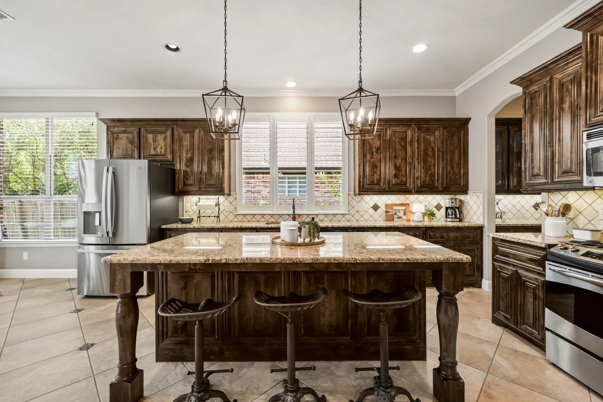Single Family Residence For Sale in Rockwall County , 207 Charleston Lane, Fate, Texas 75189, 4 Bedroom, 4 Bathroom, 2 Garage spaces, 3,032 Sqft, built in 2012, mls#21382945, Real Estate Agent in Fate, Homes For Sale in Rockwall county, Homes For Sale in Fate, Realtor in Fate Texas, Real Estate Brokerage Independent Realty Texas, Luminita Cordes Realtor