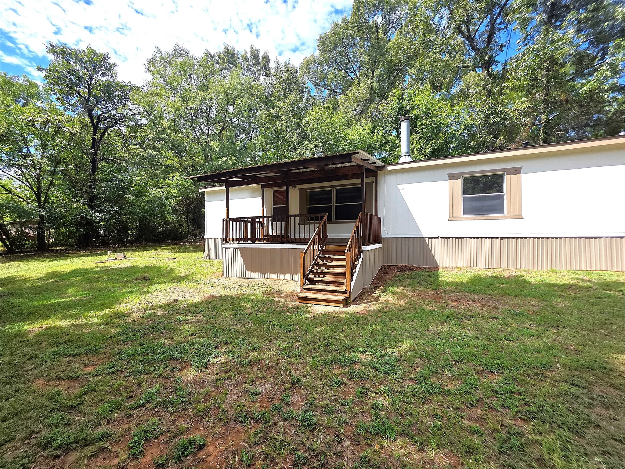 Mobile Home For Sale in Cherokee County , 942 Balmorea Drive, Bullard, Texas 75757, 4 Bedroom, 3 Bathroom, Garage spaces, 2,128 Sqft, built in 2006, mls#21383516, Real Estate Agent in Bullard, Homes For Sale in Cherokee county, Homes For Sale in Bullard, Realtor in Bullard Texas, Real Estate Brokerage Independent Realty Texas, Luminita Cordes Realtor