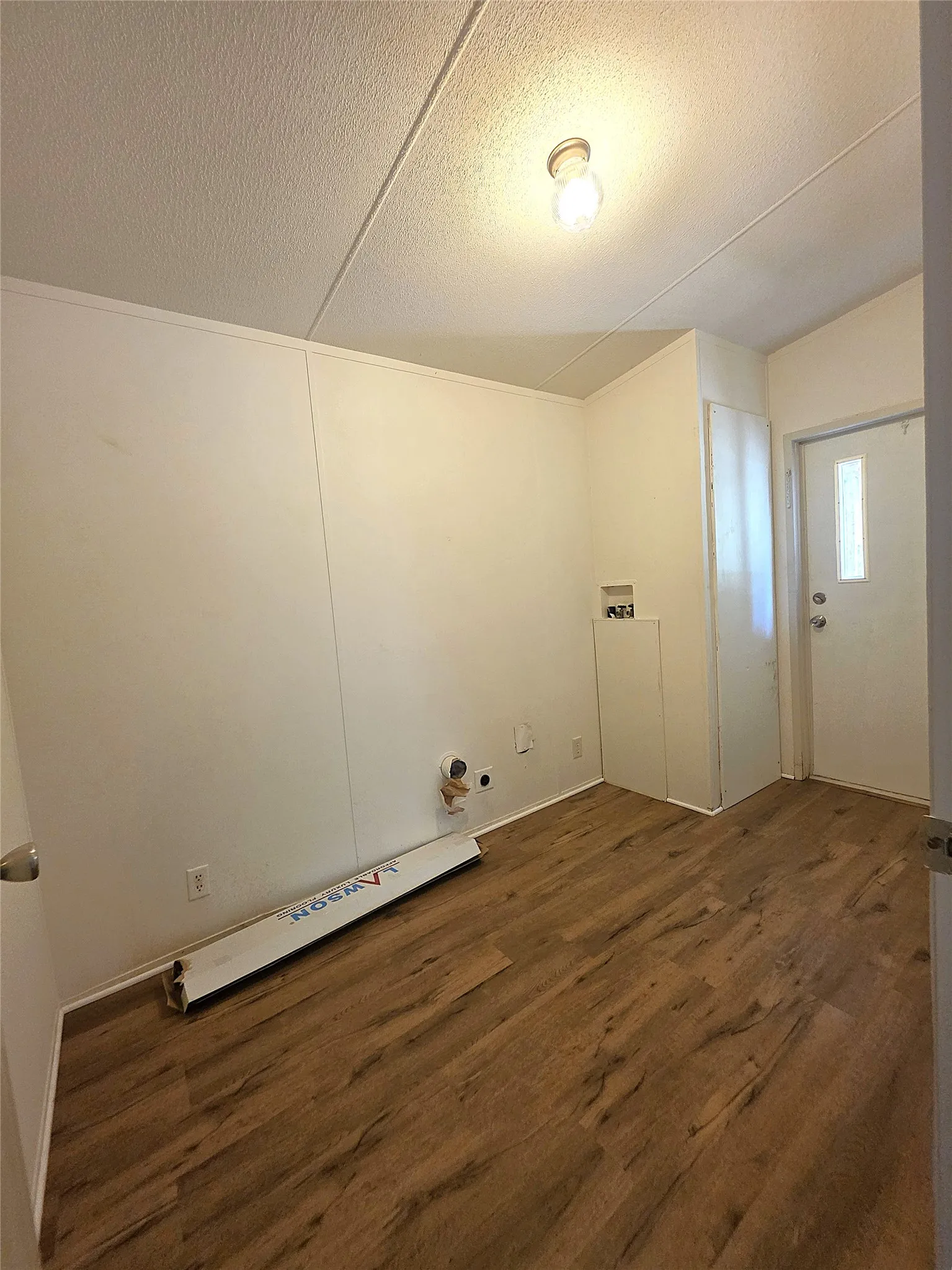 Mobile Home For Sale in Cherokee County , 942 Balmorea Drive, Bullard, Texas 75757, 4 Bedroom, 3 Bathroom, Garage spaces, 2,128 Sqft, built in 2006, mls#21383516, Real Estate Agent in Bullard, Homes For Sale in Cherokee county, Homes For Sale in Bullard, Realtor in Bullard Texas, Real Estate Brokerage Independent Realty Texas, Luminita Cordes Realtor