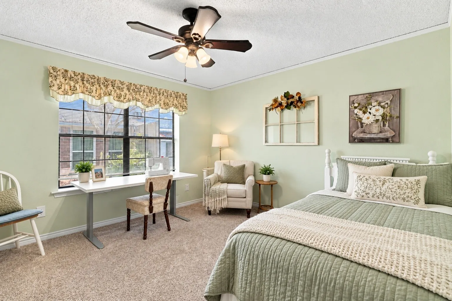 Single Family Residence For Sale in Collin County , 802 Autumn Hill Drive, Wylie, Texas 75098, 3 Bedroom, 3 Bathroom, 2 Garage spaces, 2,195 Sqft, built in 1986, mls#21382306, Real Estate Agent in Wylie, Homes For Sale in Collin county, Homes For Sale in Wylie, Realtor in Wylie Texas, Real Estate Brokerage Independent Realty Texas, Luminita Cordes Realtor