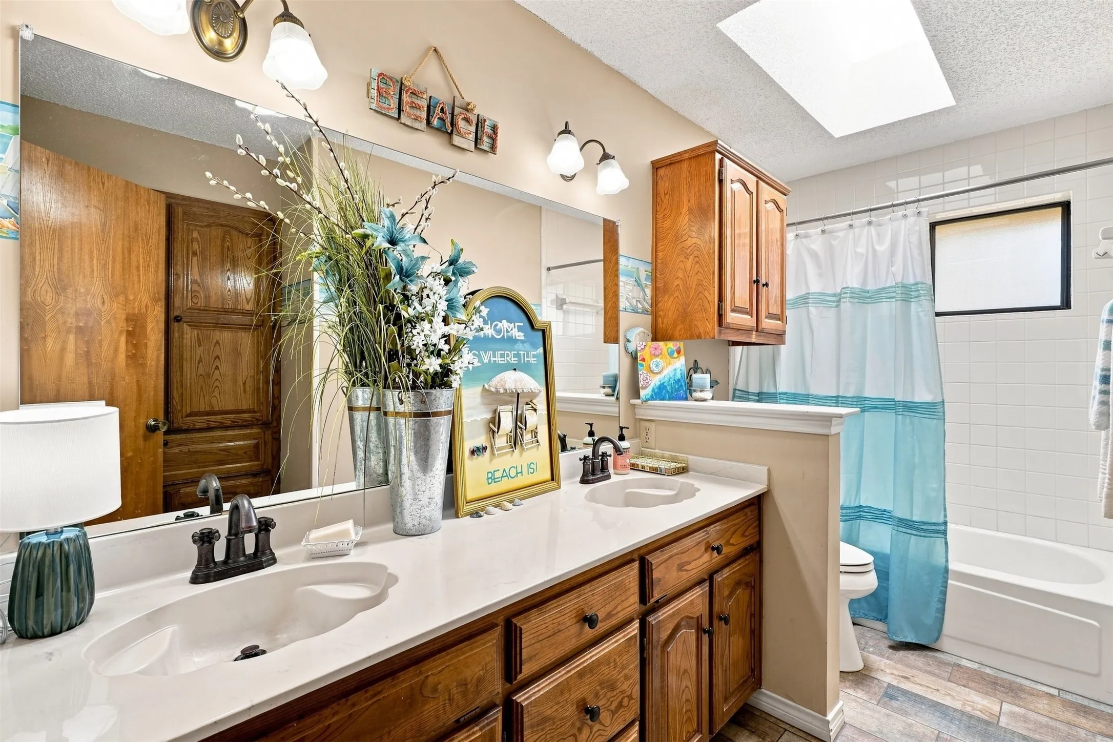 Single Family Residence For Sale in Collin County , 802 Autumn Hill Drive, Wylie, Texas 75098, 3 Bedroom, 3 Bathroom, 2 Garage spaces, 2,195 Sqft, built in 1986, mls#21382306, Real Estate Agent in Wylie, Homes For Sale in Collin county, Homes For Sale in Wylie, Realtor in Wylie Texas, Real Estate Brokerage Independent Realty Texas, Luminita Cordes Realtor