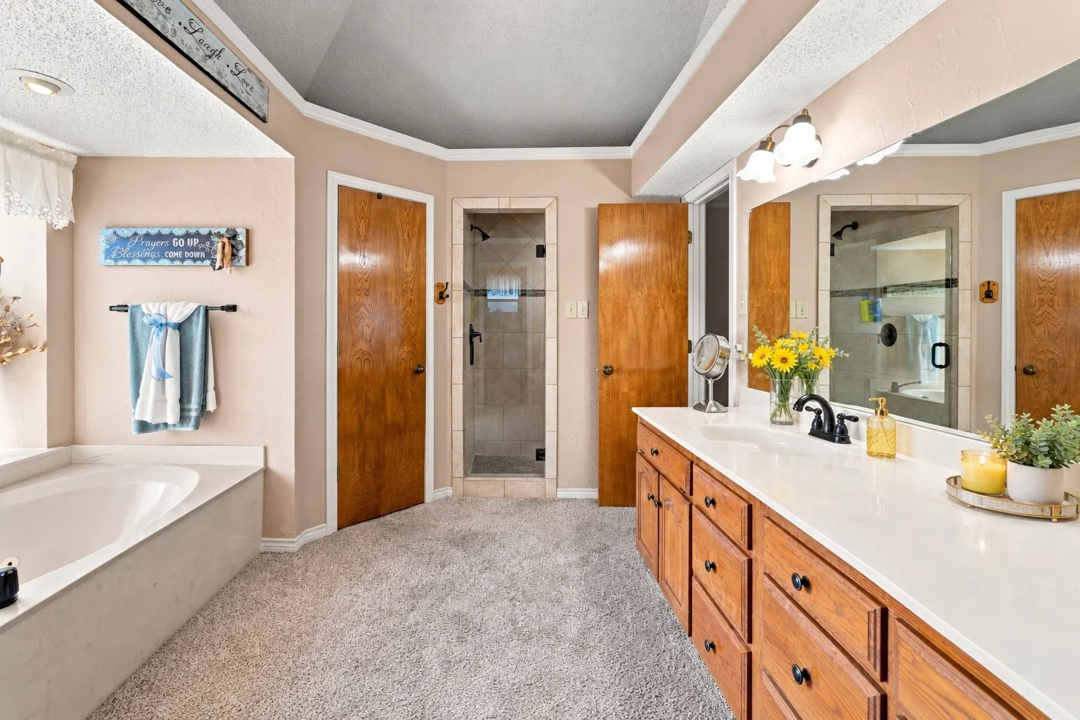Single Family Residence For Sale in Collin County , 802 Autumn Hill Drive, Wylie, Texas 75098, 3 Bedroom, 3 Bathroom, 2 Garage spaces, 2,195 Sqft, built in 1986, mls#21382306, Real Estate Agent in Wylie, Homes For Sale in Collin county, Homes For Sale in Wylie, Realtor in Wylie Texas, Real Estate Brokerage Independent Realty Texas, Luminita Cordes Realtor
