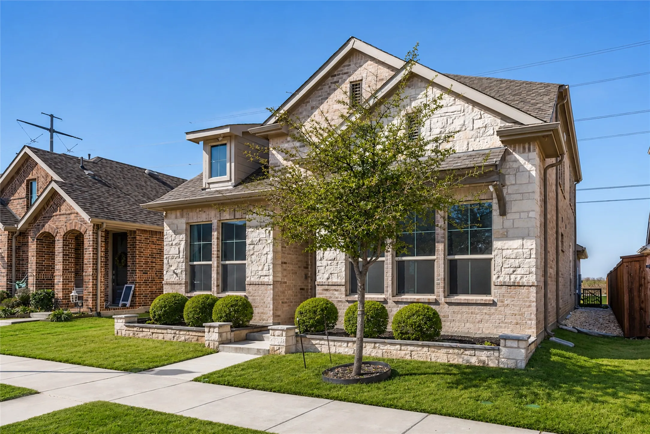 Single Family Residence For Rent in Tarrant County , 12361 Hulson Trail, Fort Worth, Texas 76052, 4 Bedroom, 3 Bathroom, 2 Garage spaces, 2,740 Sqft, built in 2021, mls#21383481, Real Estate Agent in Fort Worth, Homes For Rent in Tarrant county, Homes For Rent in Fort Worth, Realtor in Fort Worth Texas, Real Estate Brokerage Independent Realty Texas, Luminita Cordes Realtor