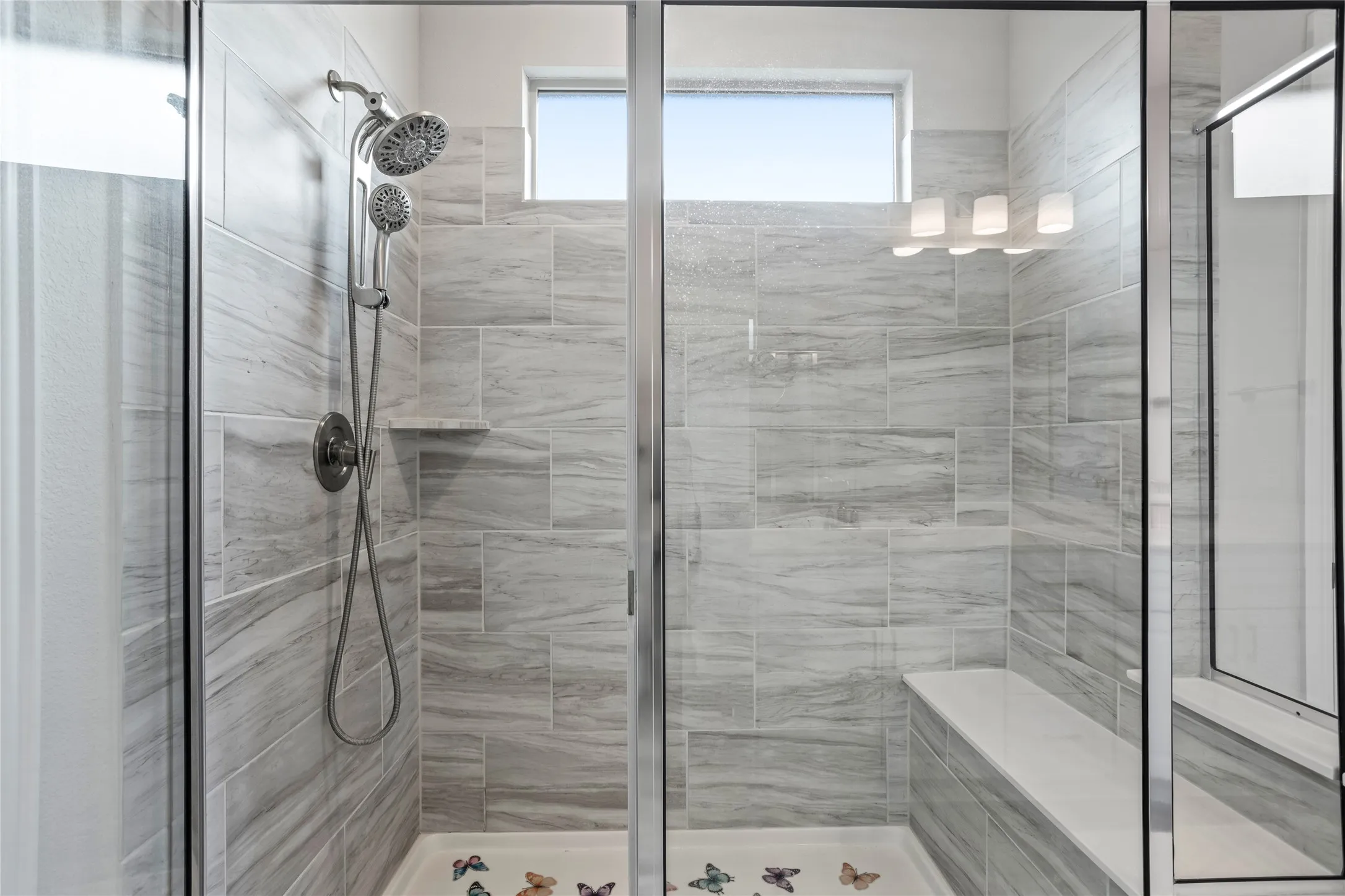 Single Family Residence For Rent in Tarrant County , 12361 Hulson Trail, Fort Worth, Texas 76052, 4 Bedroom, 3 Bathroom, 2 Garage spaces, 2,740 Sqft, built in 2021, mls#21383481, Real Estate Agent in Fort Worth, Homes For Rent in Tarrant county, Homes For Rent in Fort Worth, Realtor in Fort Worth Texas, Real Estate Brokerage Independent Realty Texas, Luminita Cordes Realtor