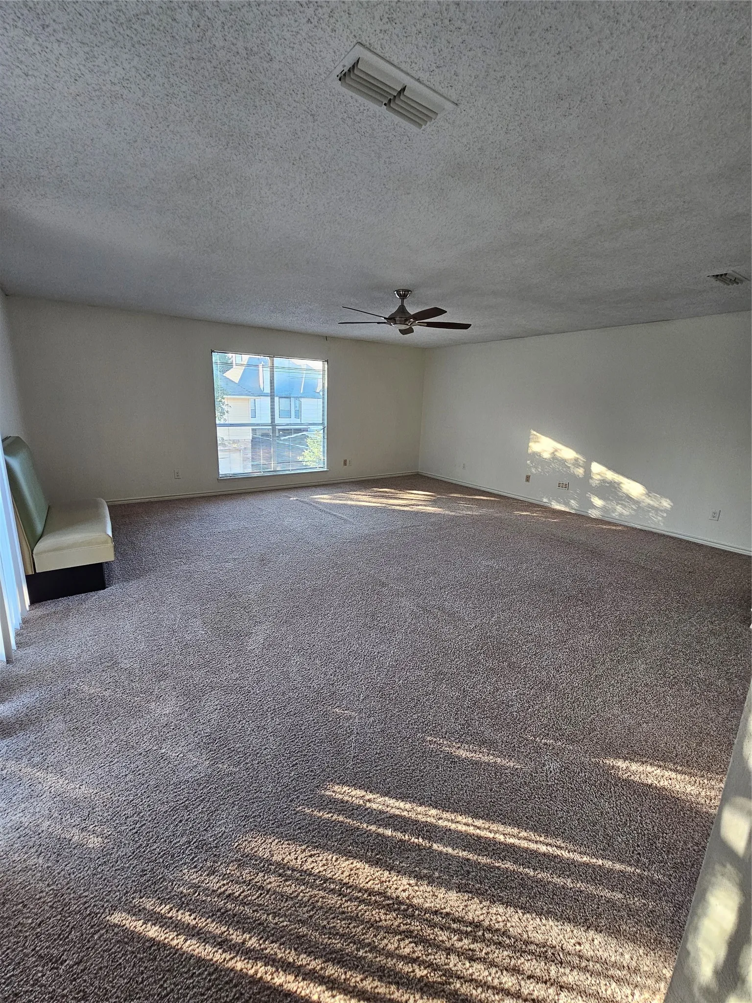 Single Family Residence For Sale in Collin County , 1508 Alamosa Drive, Plano, Texas 75023, 4 Bedroom, 3 Bathroom, 2 Garage spaces, 2,701 Sqft, built in 1990, mls#21383677, Real Estate Agent in Plano, Homes For Sale in Collin county, Homes For Sale in Plano, Realtor in Plano Texas, Real Estate Brokerage Independent Realty Texas, Luminita Cordes Realtor