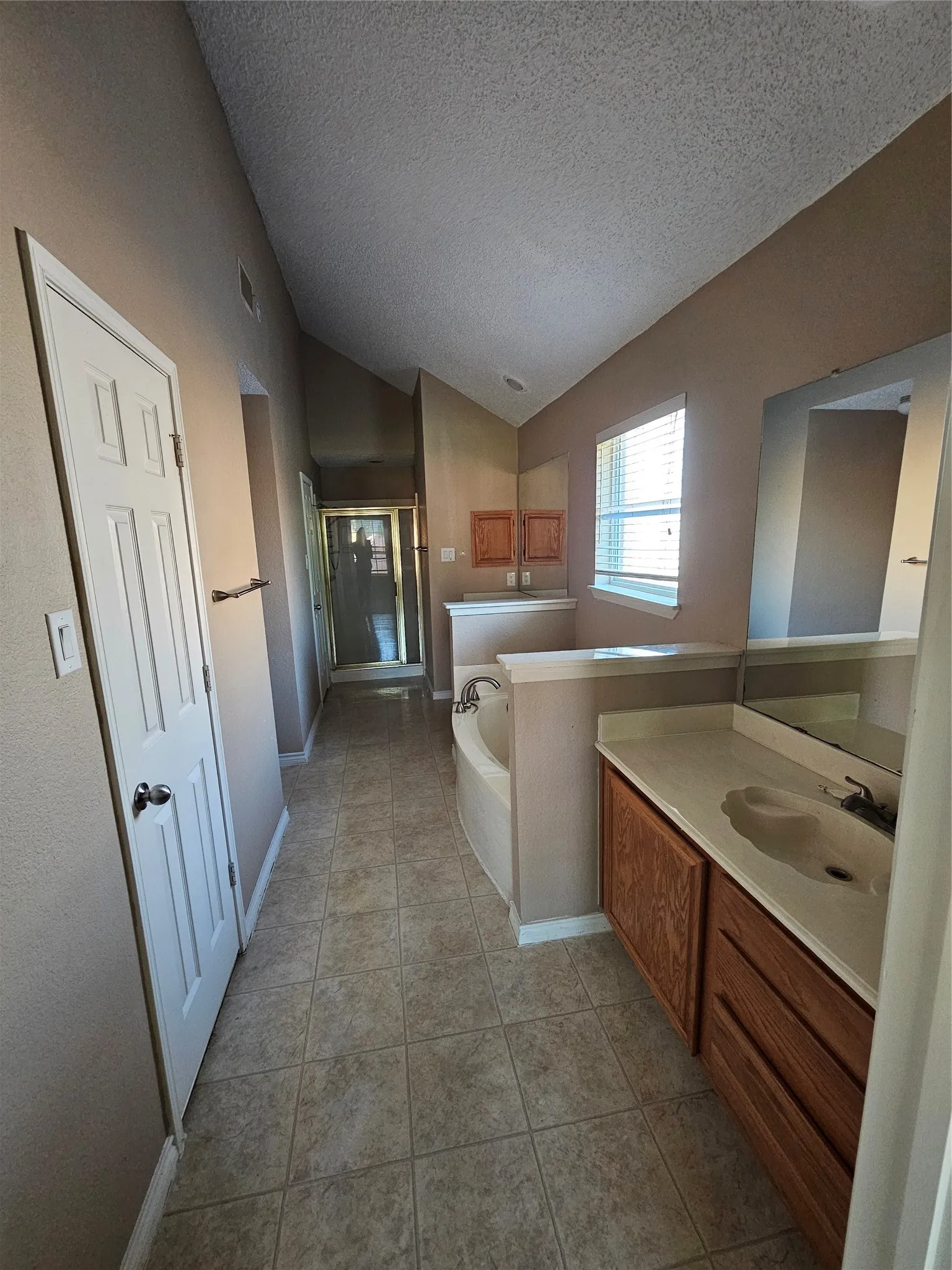 Single Family Residence For Sale in Collin County , 1508 Alamosa Drive, Plano, Texas 75023, 4 Bedroom, 3 Bathroom, 2 Garage spaces, 2,701 Sqft, built in 1990, mls#21383677, Real Estate Agent in Plano, Homes For Sale in Collin county, Homes For Sale in Plano, Realtor in Plano Texas, Real Estate Brokerage Independent Realty Texas, Luminita Cordes Realtor
