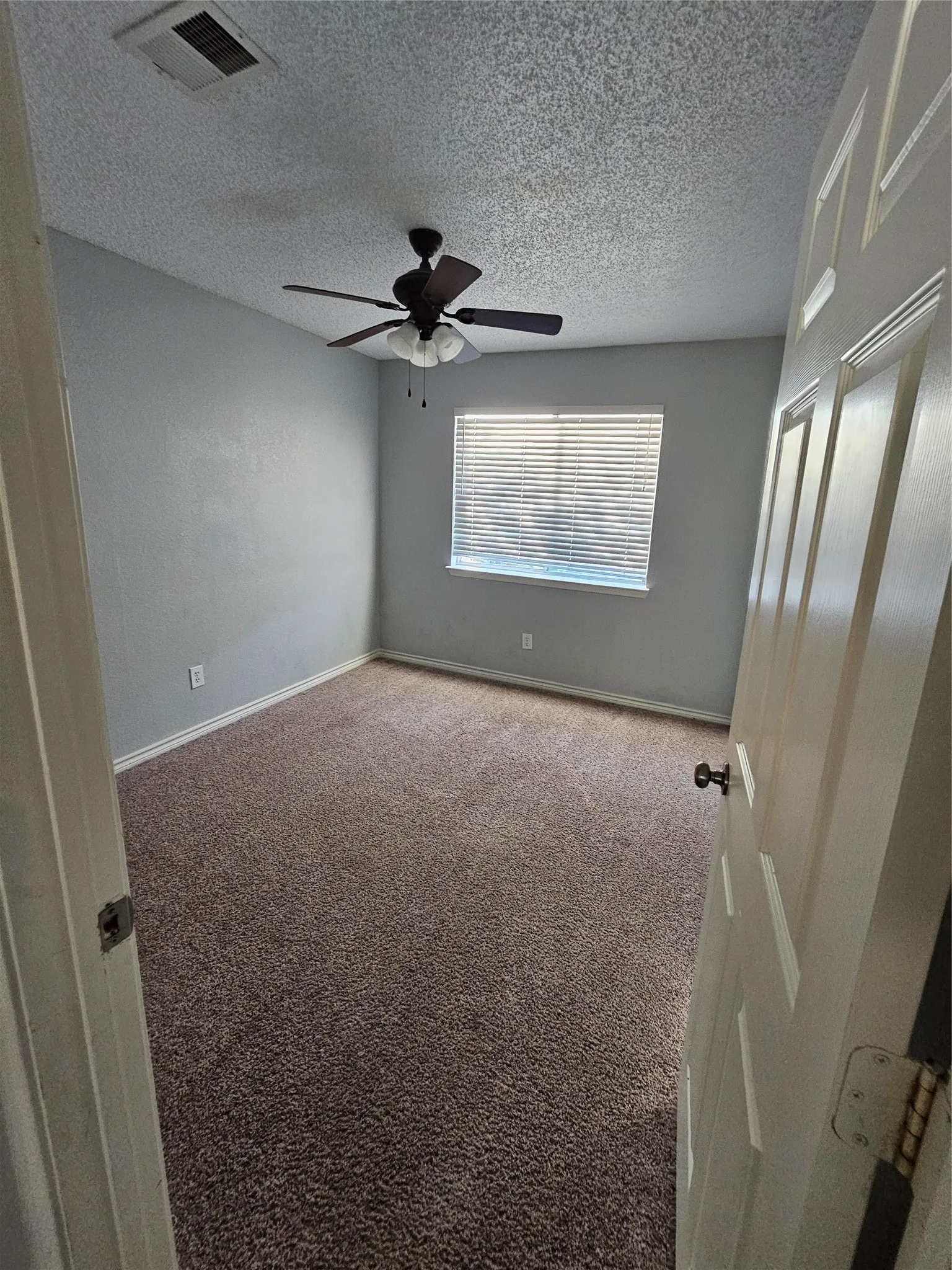 Single Family Residence For Sale in Collin County , 1508 Alamosa Drive, Plano, Texas 75023, 4 Bedroom, 3 Bathroom, 2 Garage spaces, 2,701 Sqft, built in 1990, mls#21383677, Real Estate Agent in Plano, Homes For Sale in Collin county, Homes For Sale in Plano, Realtor in Plano Texas, Real Estate Brokerage Independent Realty Texas, Luminita Cordes Realtor