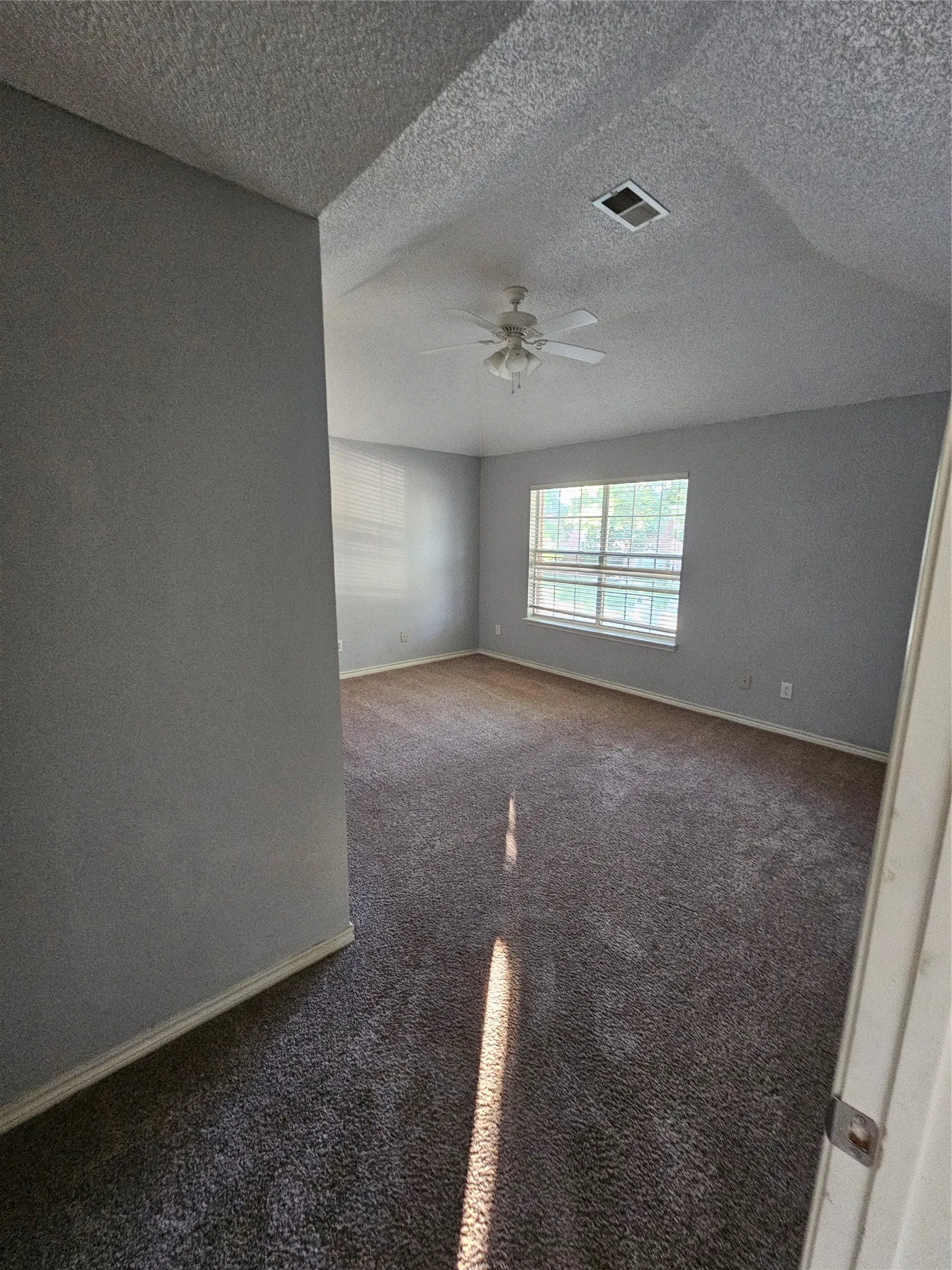 Single Family Residence For Sale in Collin County , 1508 Alamosa Drive, Plano, Texas 75023, 4 Bedroom, 3 Bathroom, 2 Garage spaces, 2,701 Sqft, built in 1990, mls#21383677, Real Estate Agent in Plano, Homes For Sale in Collin county, Homes For Sale in Plano, Realtor in Plano Texas, Real Estate Brokerage Independent Realty Texas, Luminita Cordes Realtor