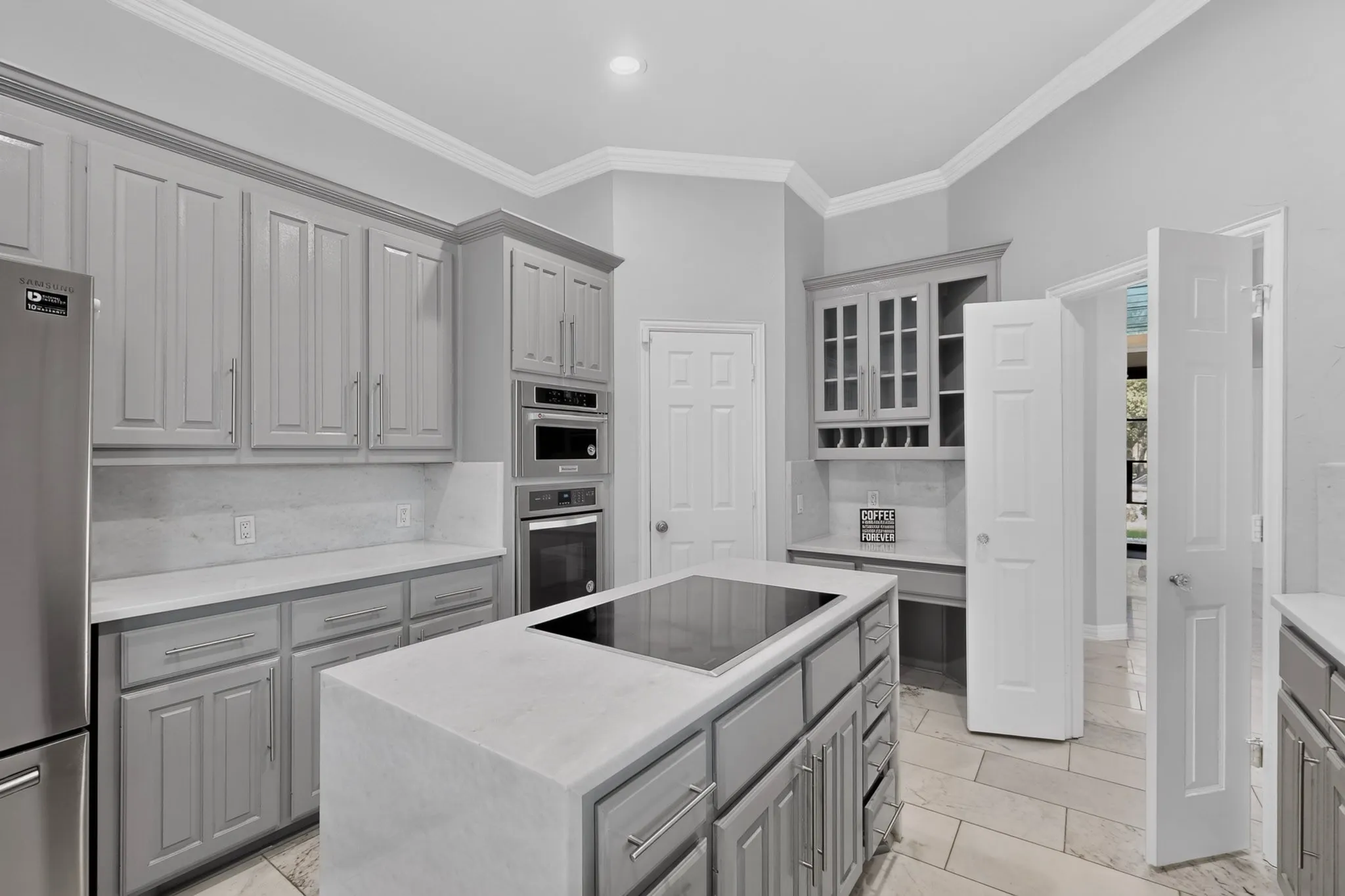 Single Family Residence For Sale in Dallas County , 1814 Forest Meadow Lane, Richardson, Texas 75081, 5 Bedroom, 4 Bathroom, 2 Garage spaces, 3,716 Sqft, built in 1996, mls#21379914, Real Estate Agent in Richardson, Homes For Sale in Dallas county, Homes For Sale in Richardson, Realtor in Richardson Texas, Real Estate Brokerage Independent Realty Texas, Luminita Cordes Realtor