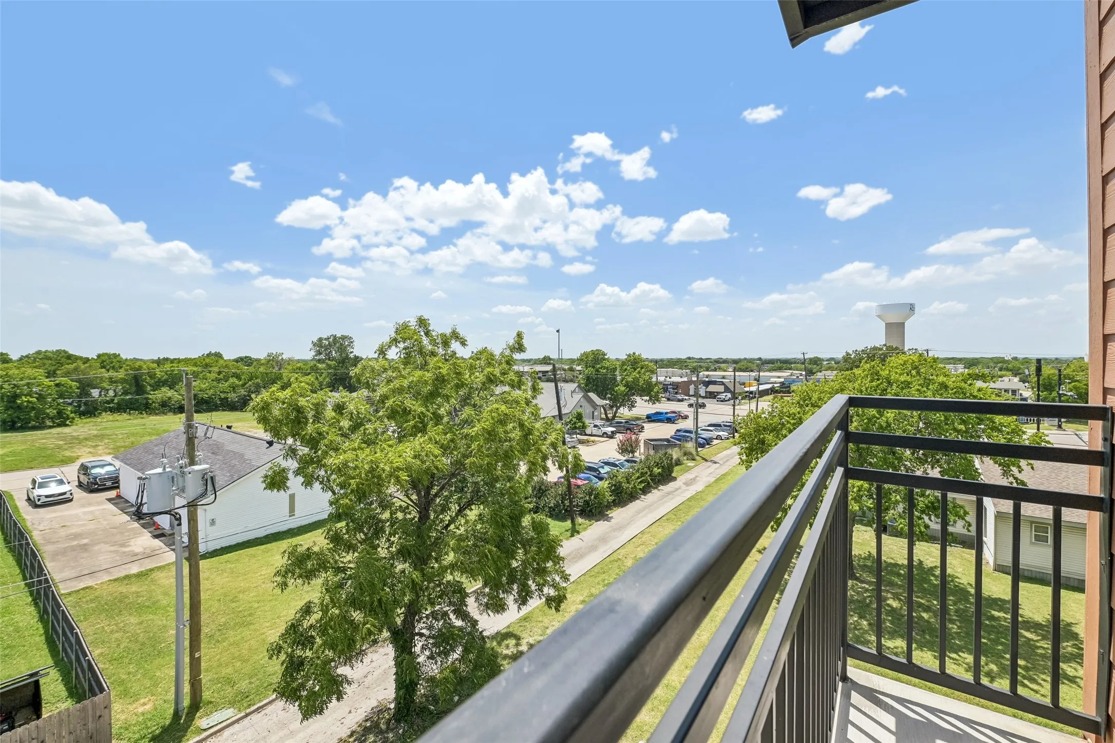 Apartment For Rent in Dallas County , 3522 Main Street 209, Rowlett, Texas 75088, 1 Bedroom, 1 Bathroom, Garage spaces, 12,600 Sqft, built in 2024, mls#21383679, Real Estate Agent in Rowlett, Homes For Rent in Dallas county, Homes For Rent in Rowlett, Realtor in Rowlett Texas, Real Estate Brokerage Independent Realty Texas, Luminita Cordes Realtor
