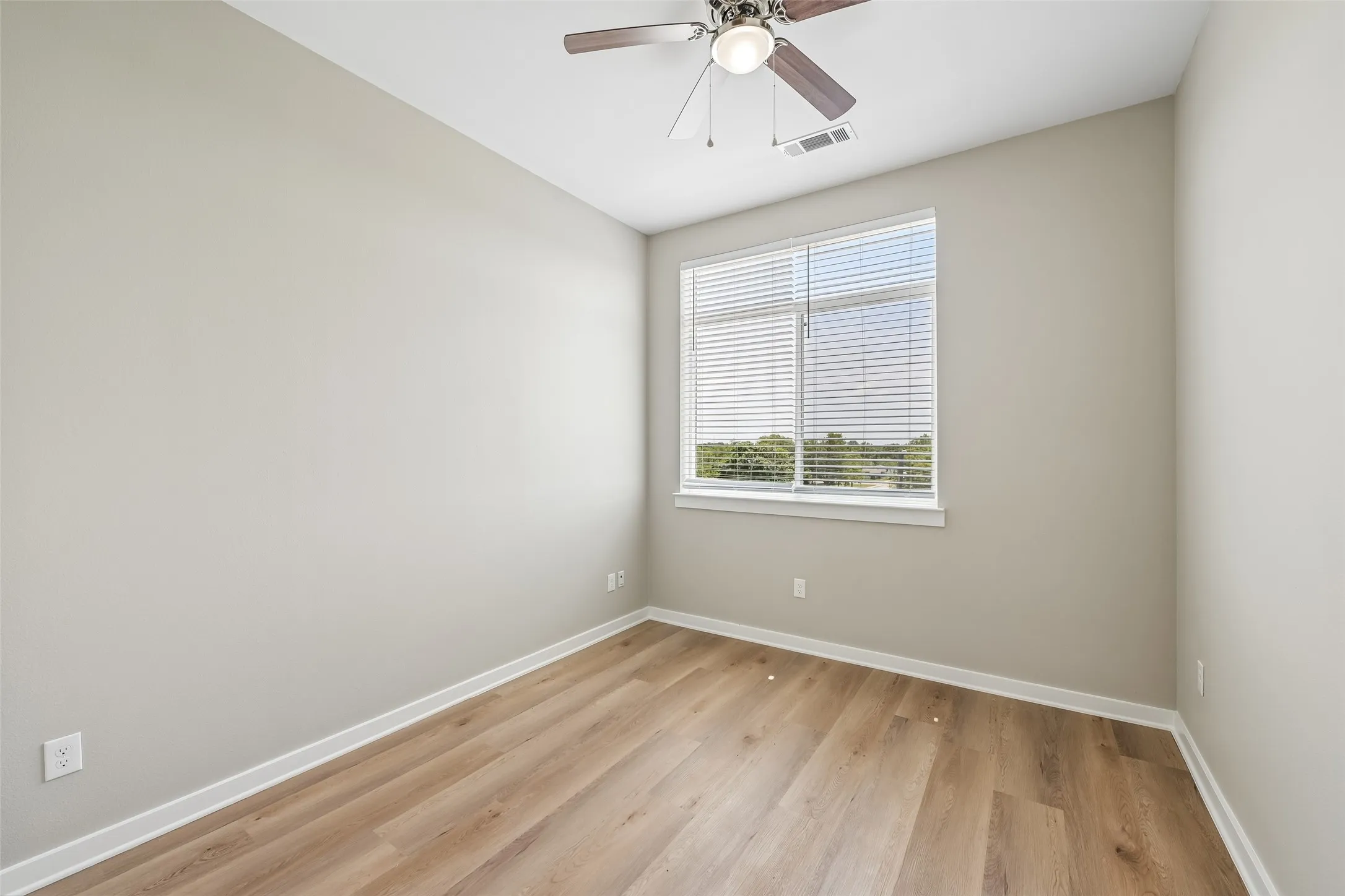 Apartment For Rent in Dallas County , 3522 Main Street 209, Rowlett, Texas 75088, 1 Bedroom, 1 Bathroom, Garage spaces, 12,600 Sqft, built in 2024, mls#21383679, Real Estate Agent in Rowlett, Homes For Rent in Dallas county, Homes For Rent in Rowlett, Realtor in Rowlett Texas, Real Estate Brokerage Independent Realty Texas, Luminita Cordes Realtor