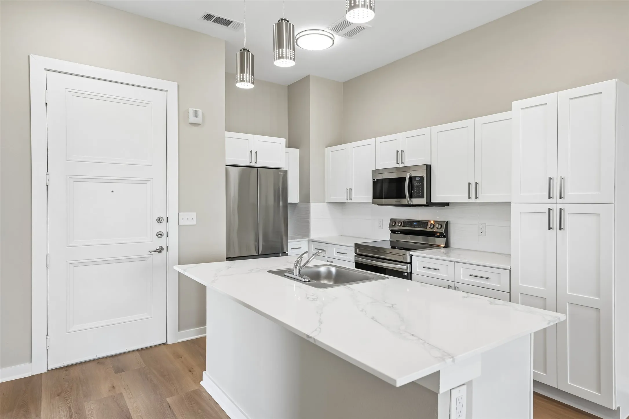 Apartment For Rent in Dallas County , 3522 Main Street 209, Rowlett, Texas 75088, 1 Bedroom, 1 Bathroom, Garage spaces, 12,600 Sqft, built in 2024, mls#21383679, Real Estate Agent in Rowlett, Homes For Rent in Dallas county, Homes For Rent in Rowlett, Realtor in Rowlett Texas, Real Estate Brokerage Independent Realty Texas, Luminita Cordes Realtor