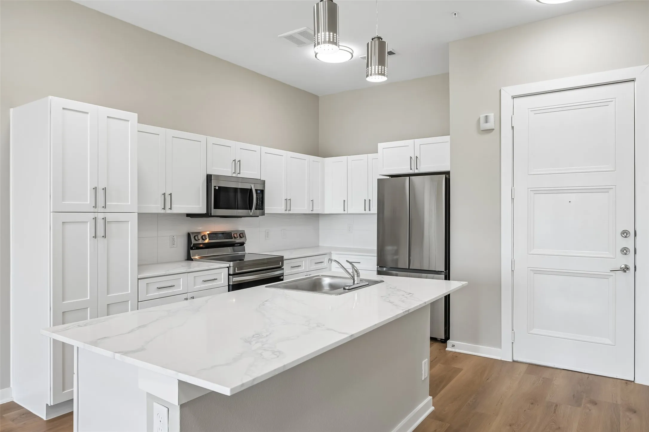 Apartment For Rent in Dallas County , 3522 Main Street 209, Rowlett, Texas 75088, 1 Bedroom, 1 Bathroom, Garage spaces, 12,600 Sqft, built in 2024, mls#21383679, Real Estate Agent in Rowlett, Homes For Rent in Dallas county, Homes For Rent in Rowlett, Realtor in Rowlett Texas, Real Estate Brokerage Independent Realty Texas, Luminita Cordes Realtor