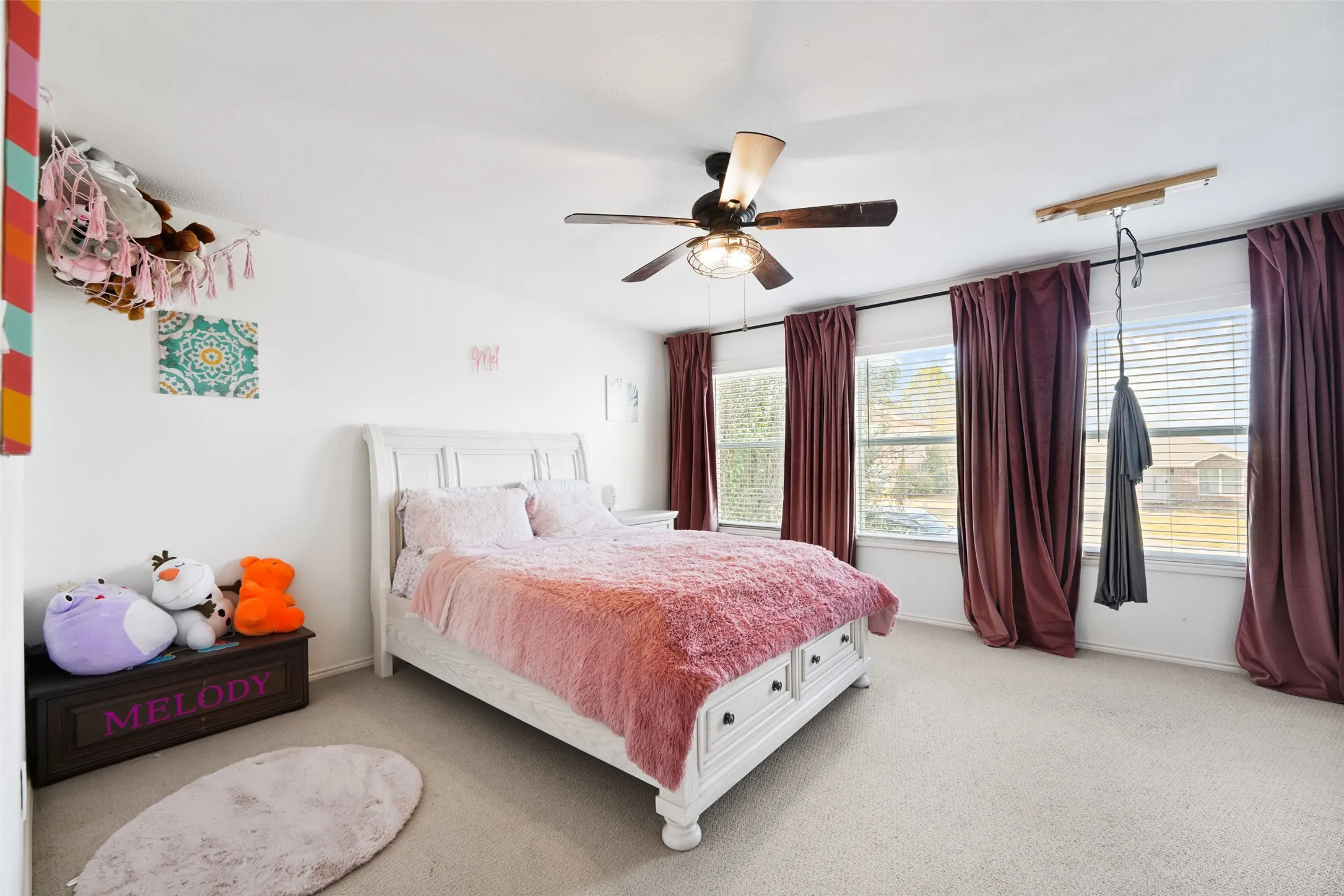 Single Family Residence For Sale in Tarrant County , 7536 Brentwood Stair Road, Fort Worth, Texas 76112, 4 Bedroom, 3 Bathroom, 2 Garage spaces, 3,298 Sqft, built in 2005, mls#21382683, Real Estate Agent in Fort Worth, Homes For Sale in Tarrant county, Homes For Sale in Fort Worth, Realtor in Fort Worth Texas, Real Estate Brokerage Independent Realty Texas, Luminita Cordes Realtor