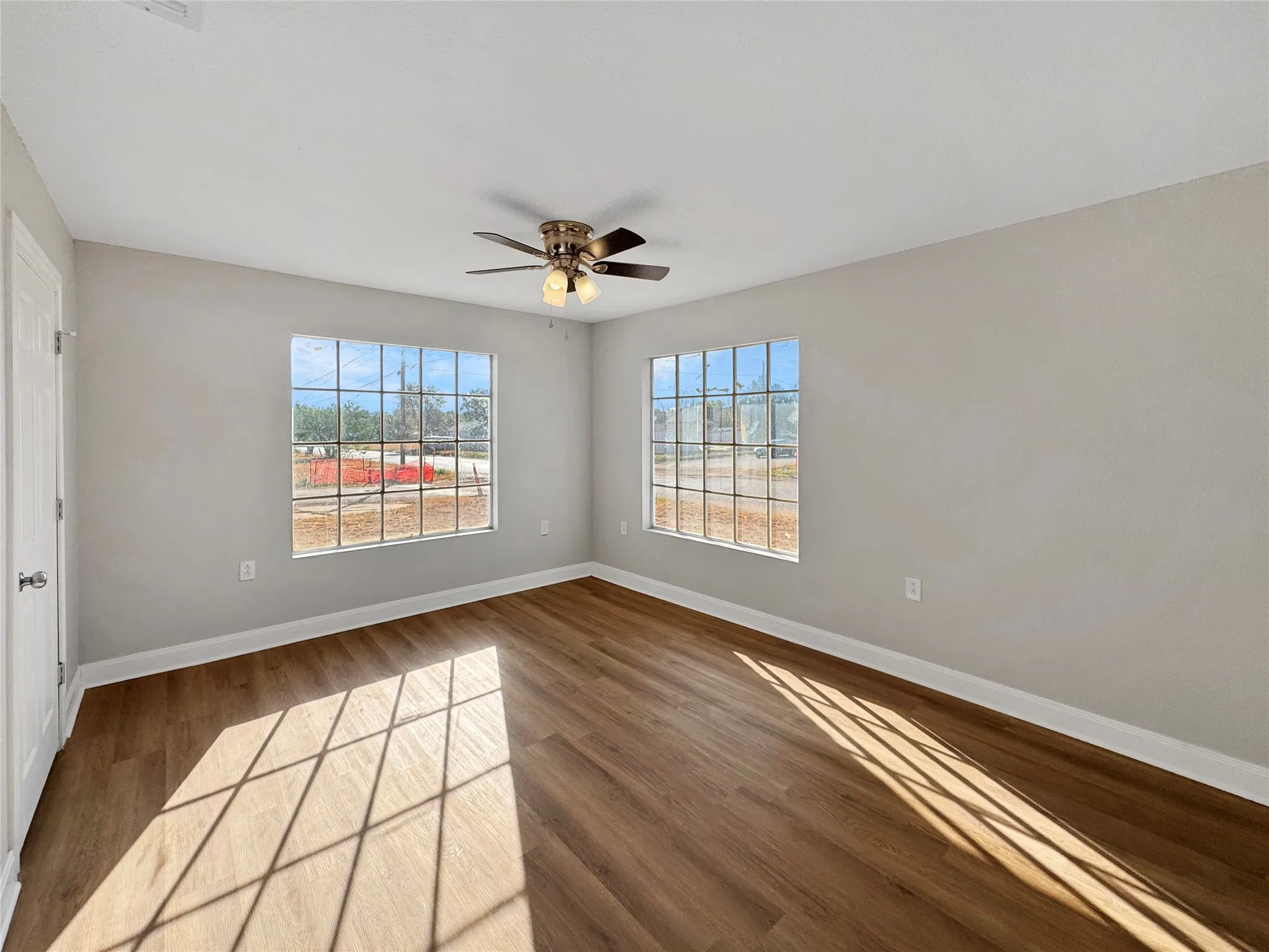 Primary-Bedroom