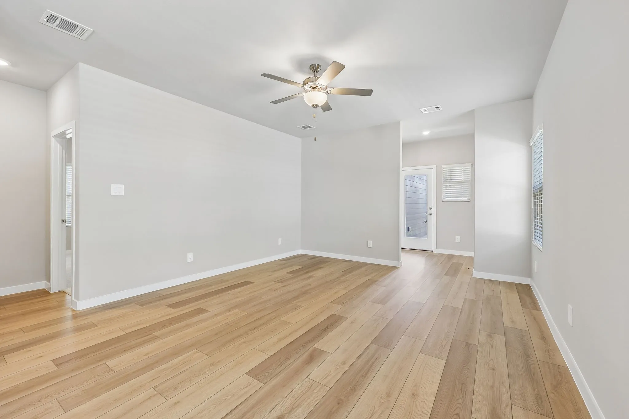 Photo is not of the actual home, but is an inspirational photo of builder’s model home and may depict options, furnishings, and/or decorator features that are not included.