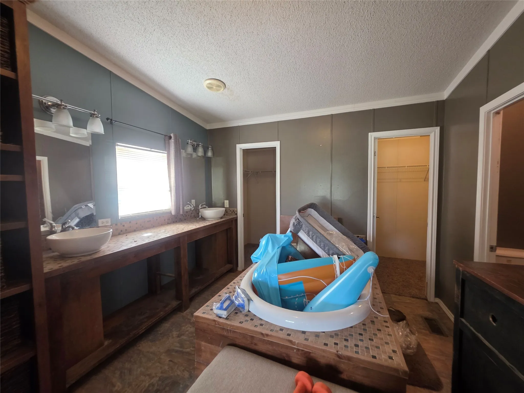 Manufactured Home For Sale in Young County , 160 Jermyn Road, No City, Texas 76459, 3 Bedroom, 2 Bathroom, Garage spaces, 2,304 Sqft, built in 2005, mls#21381321, Real Estate Agent in No City, Homes For Sale in Young county, Homes For Sale in No City, Realtor in No City Texas, Real Estate Brokerage Independent Realty Texas, Luminita Cordes Realtor