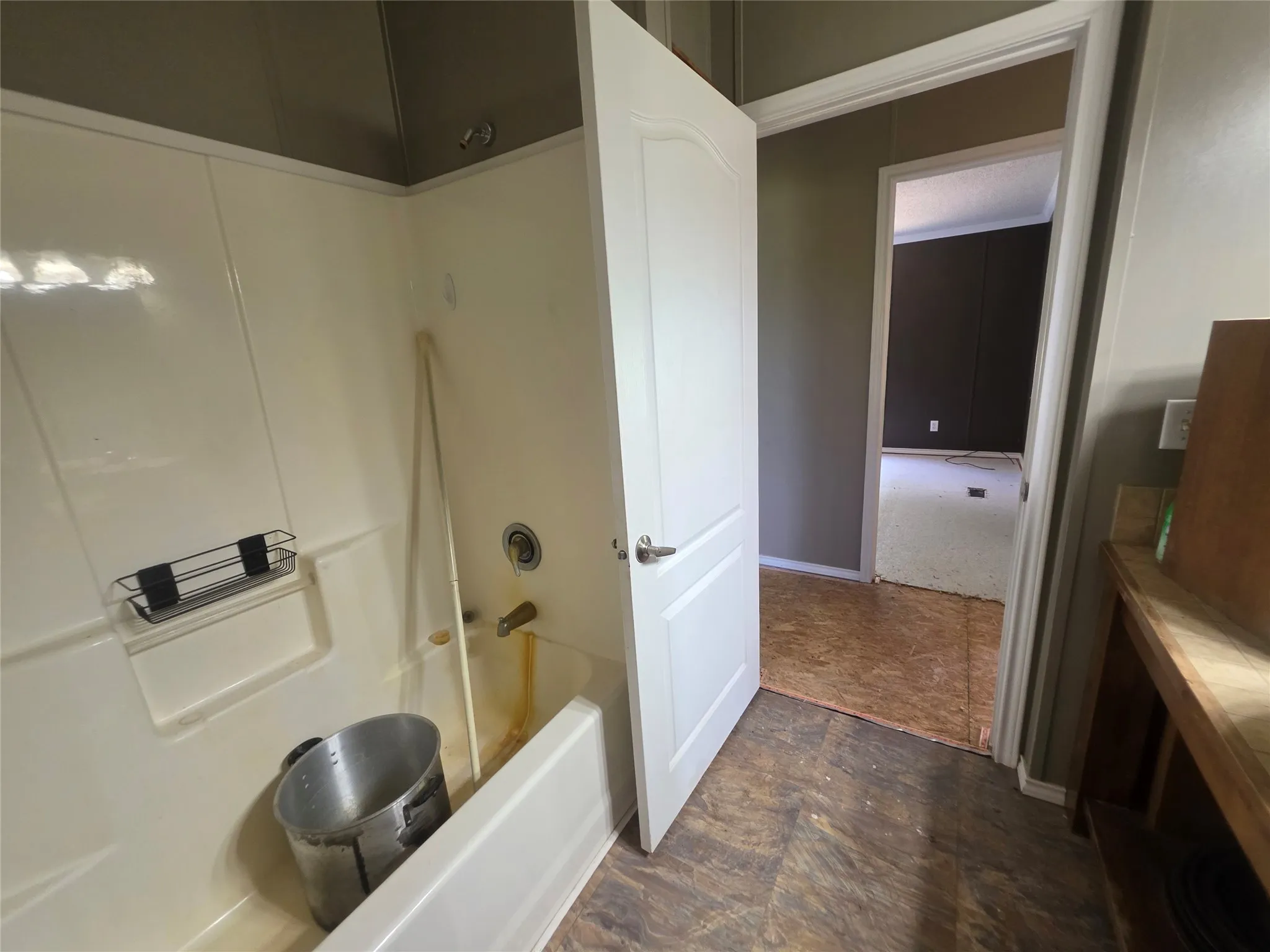 Manufactured Home For Sale in Young County , 160 Jermyn Road, No City, Texas 76459, 3 Bedroom, 2 Bathroom, Garage spaces, 2,304 Sqft, built in 2005, mls#21381321, Real Estate Agent in No City, Homes For Sale in Young county, Homes For Sale in No City, Realtor in No City Texas, Real Estate Brokerage Independent Realty Texas, Luminita Cordes Realtor