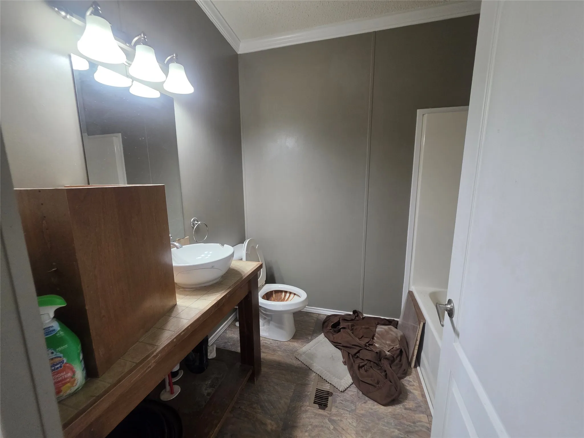 Manufactured Home For Sale in Young County , 160 Jermyn Road, No City, Texas 76459, 3 Bedroom, 2 Bathroom, Garage spaces, 2,304 Sqft, built in 2005, mls#21381321, Real Estate Agent in No City, Homes For Sale in Young county, Homes For Sale in No City, Realtor in No City Texas, Real Estate Brokerage Independent Realty Texas, Luminita Cordes Realtor