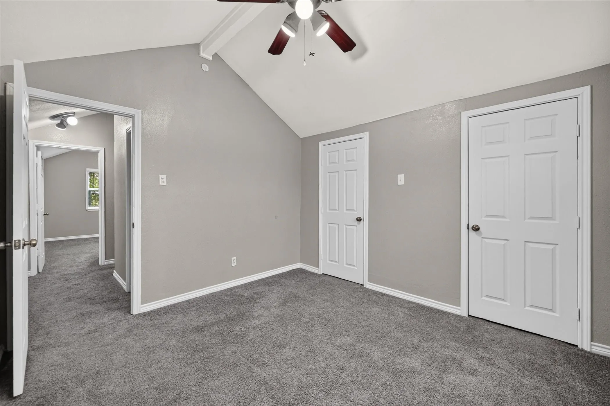 Single Family Residence For Sale in Dallas County , 2817 Royalty Drive, Garland, Texas 75044, 3 Bedroom, 2 Bathroom, 2 Garage spaces, 1,535 Sqft, built in 1976, mls#21382970, Real Estate Agent in Garland, Homes For Sale in Dallas county, Homes For Sale in Garland, Realtor in Garland Texas, Real Estate Brokerage Independent Realty Texas, Luminita Cordes Realtor