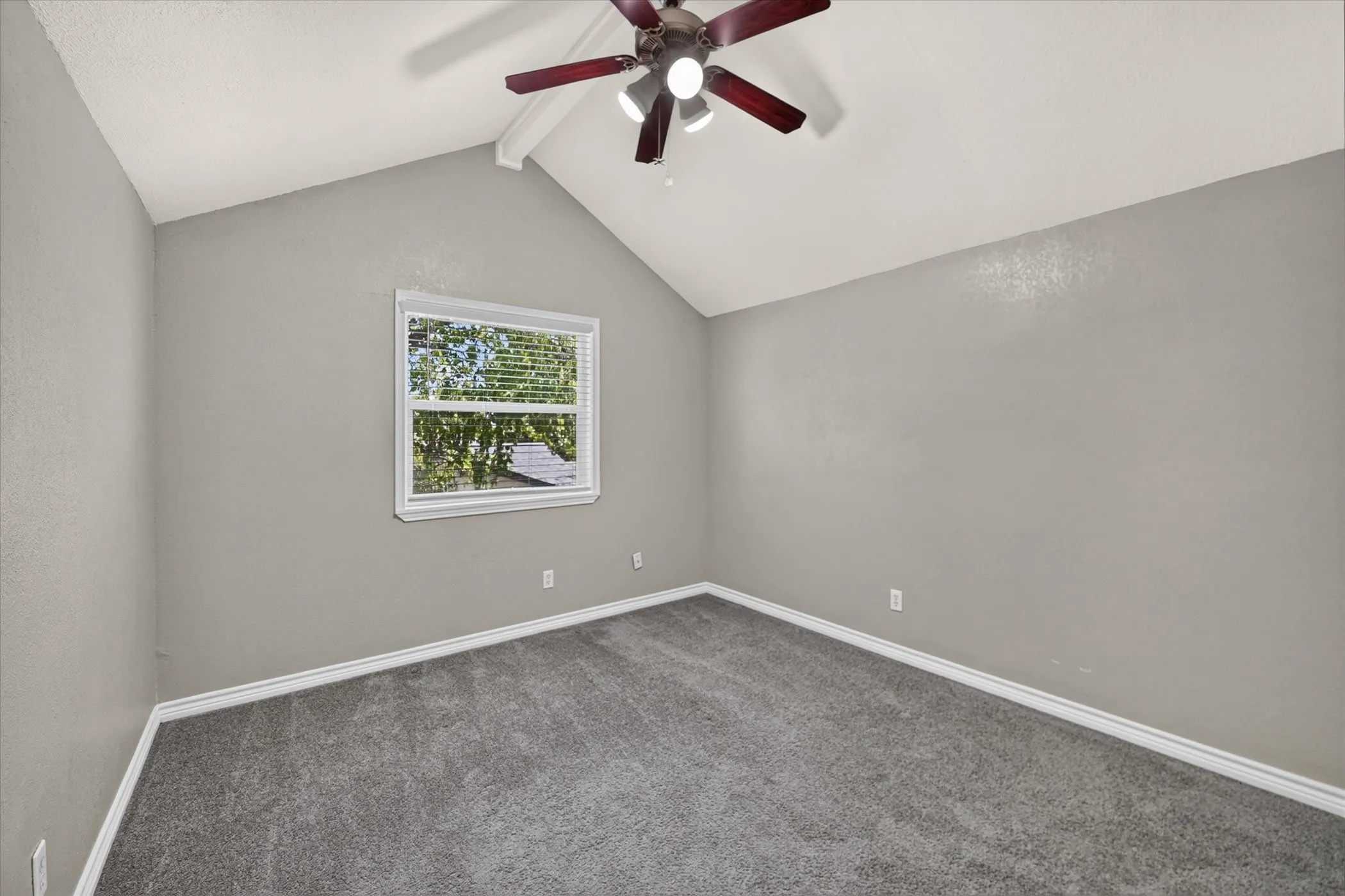 Single Family Residence For Sale in Dallas County , 2817 Royalty Drive, Garland, Texas 75044, 3 Bedroom, 2 Bathroom, 2 Garage spaces, 1,535 Sqft, built in 1976, mls#21382970, Real Estate Agent in Garland, Homes For Sale in Dallas county, Homes For Sale in Garland, Realtor in Garland Texas, Real Estate Brokerage Independent Realty Texas, Luminita Cordes Realtor