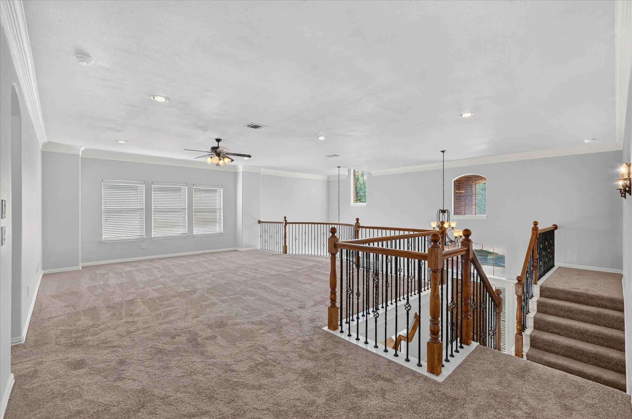 Single Family Residence For Rent in Collin County , 7511 Courtney Circle, Sachse, Texas 75048, 5 Bedroom, 5 Bathroom, 2 Garage spaces, 3,926 Sqft, built in 2007, mls#21380563, Real Estate Agent in Sachse, Homes For Rent in Collin county, Homes For Rent in Sachse, Realtor in Sachse Texas, Real Estate Brokerage Independent Realty Texas, Luminita Cordes Realtor